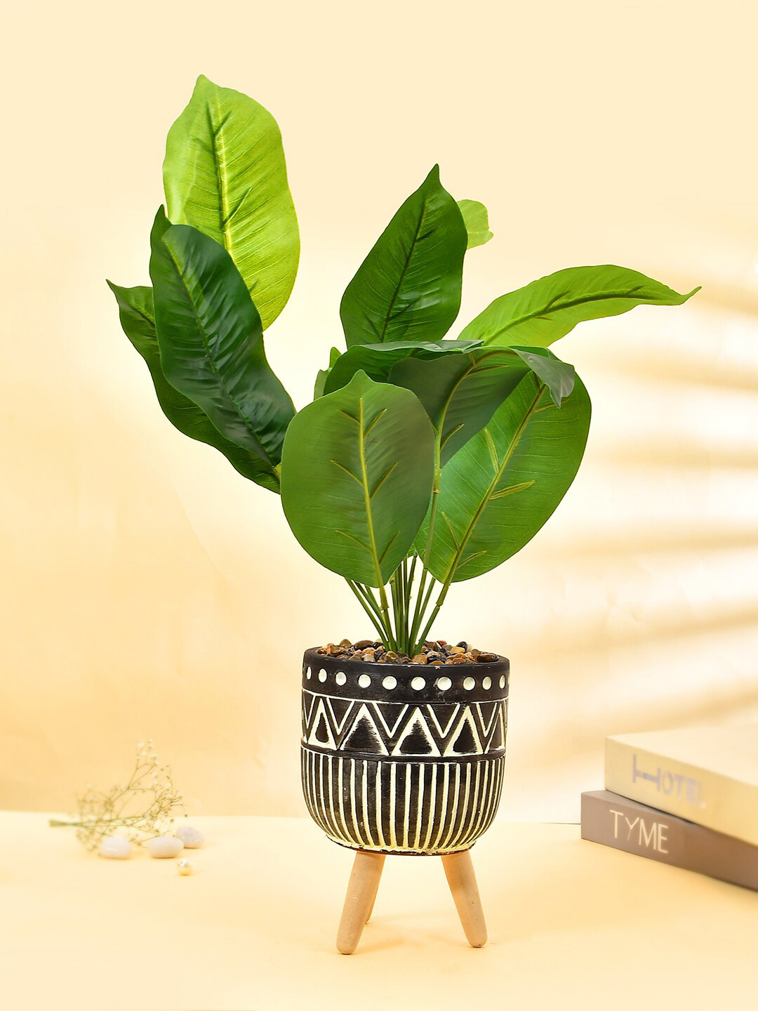 TAYHAA Green & Black Faux Leaf Plant With Ceramic Pot