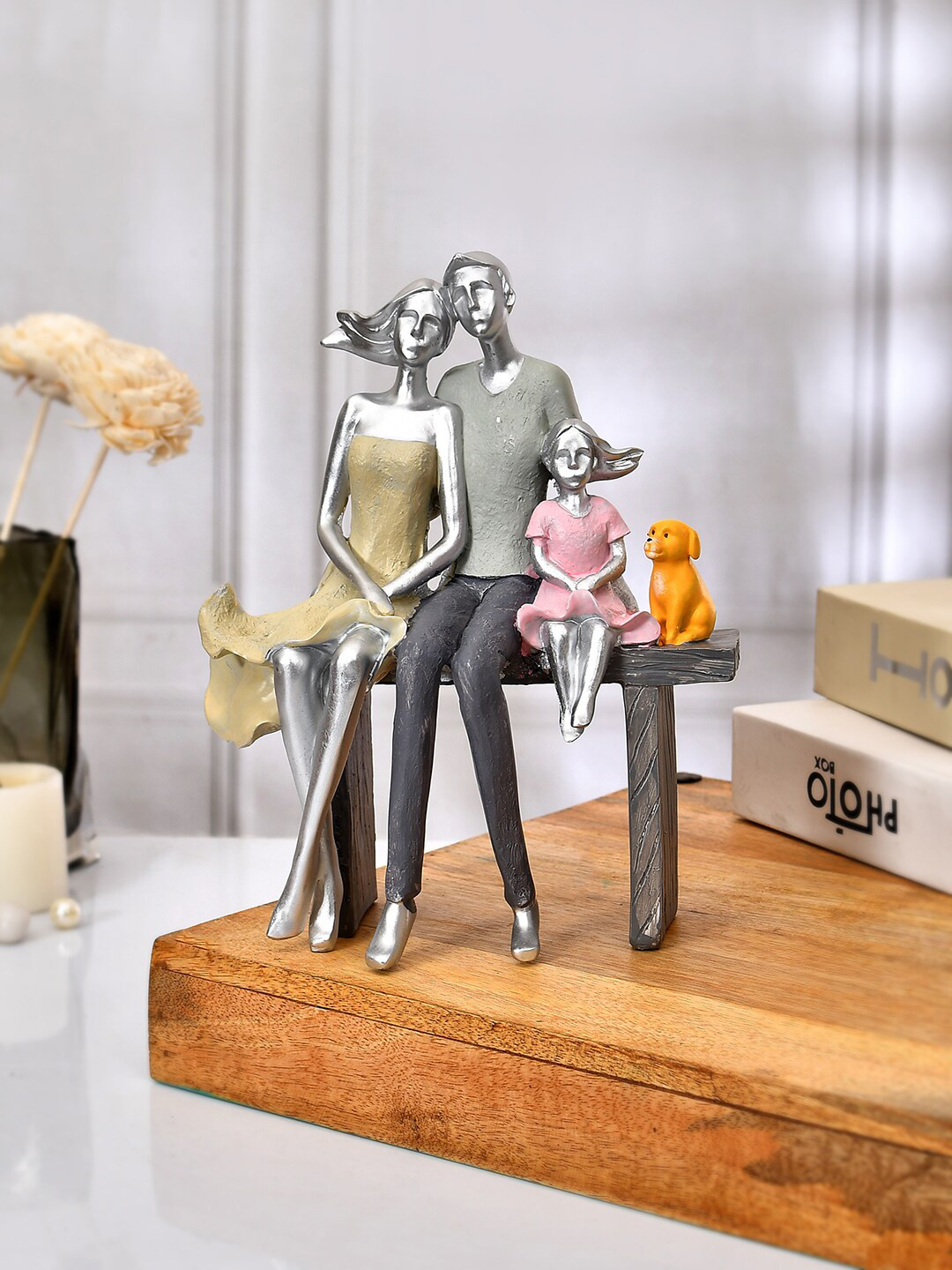 TAYHAA Shimmery Family Bond Grey Resin Glossy Living Room Small Showpiece - 8.7 Inches