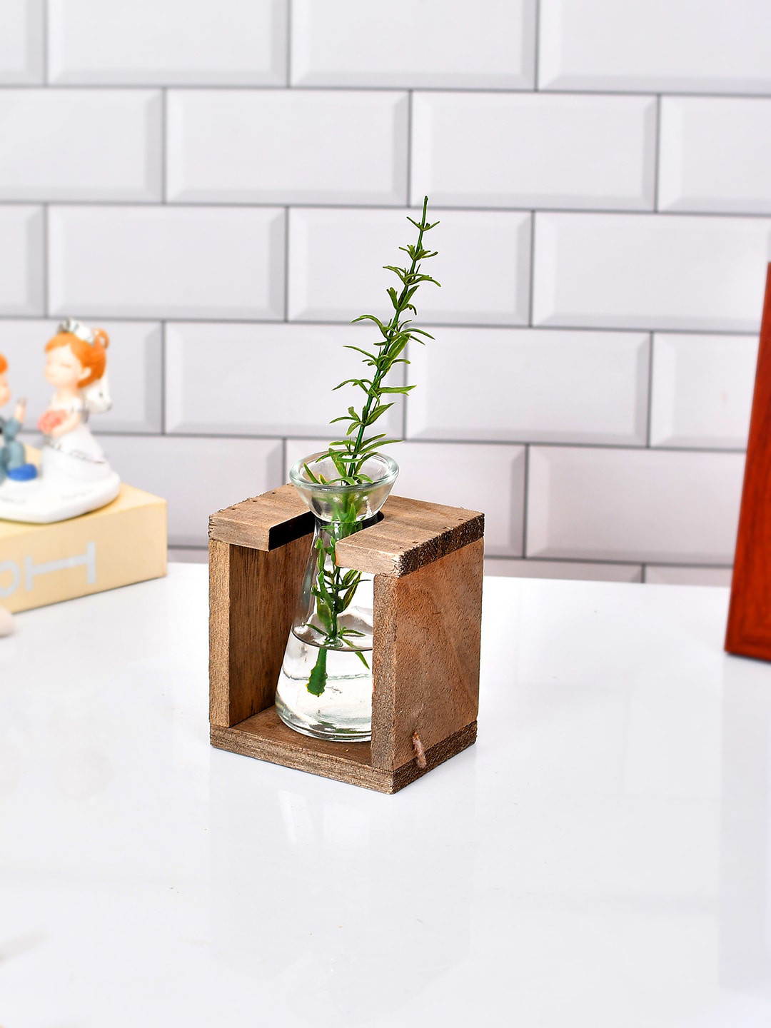 TAYHAA Brown & Transparent Glass Vase With Wooden Stand