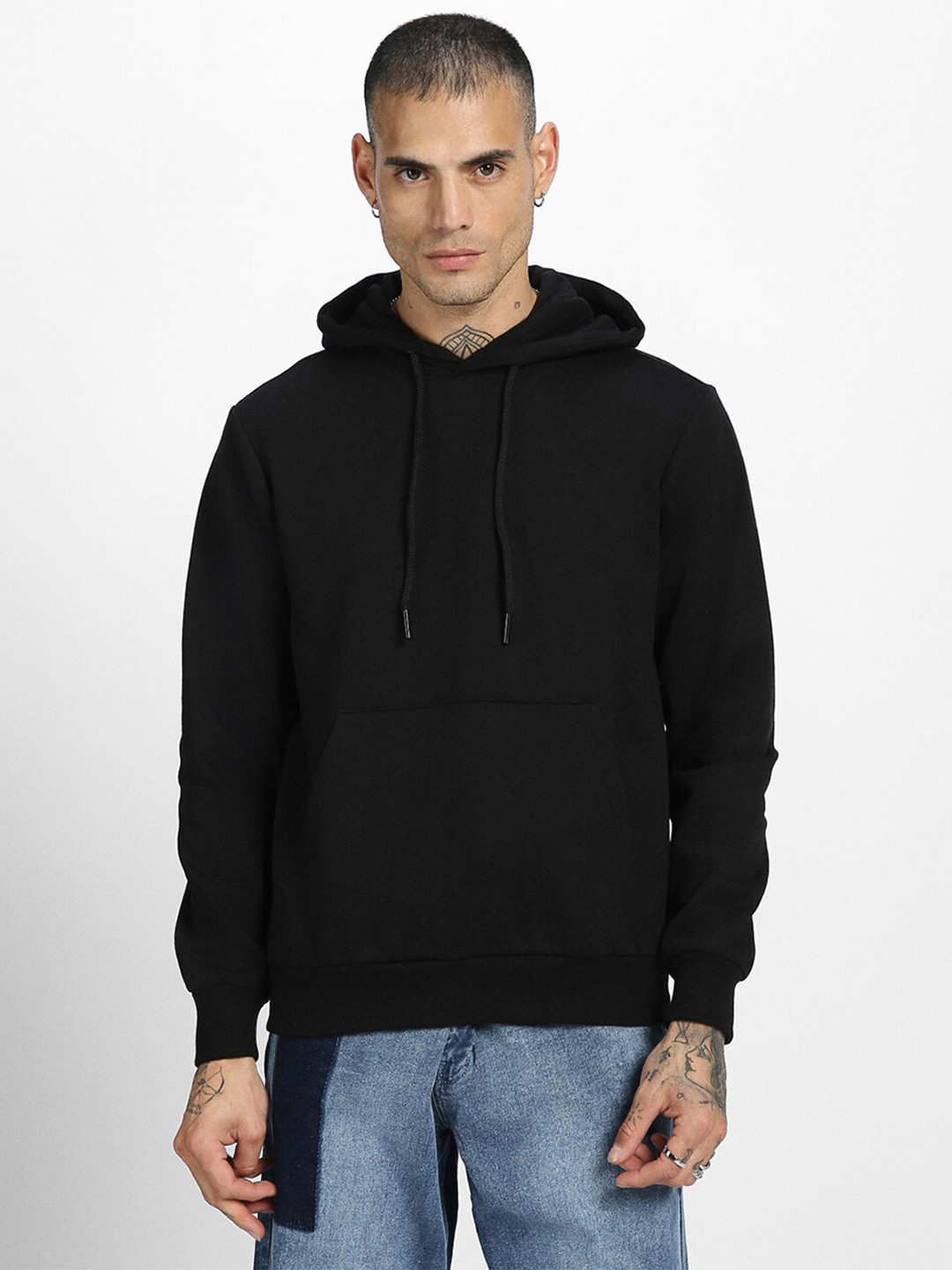 VEIRDO Men Black Solid Cotton Fleece Regular Fit Hooded Pullover Sweatshirt