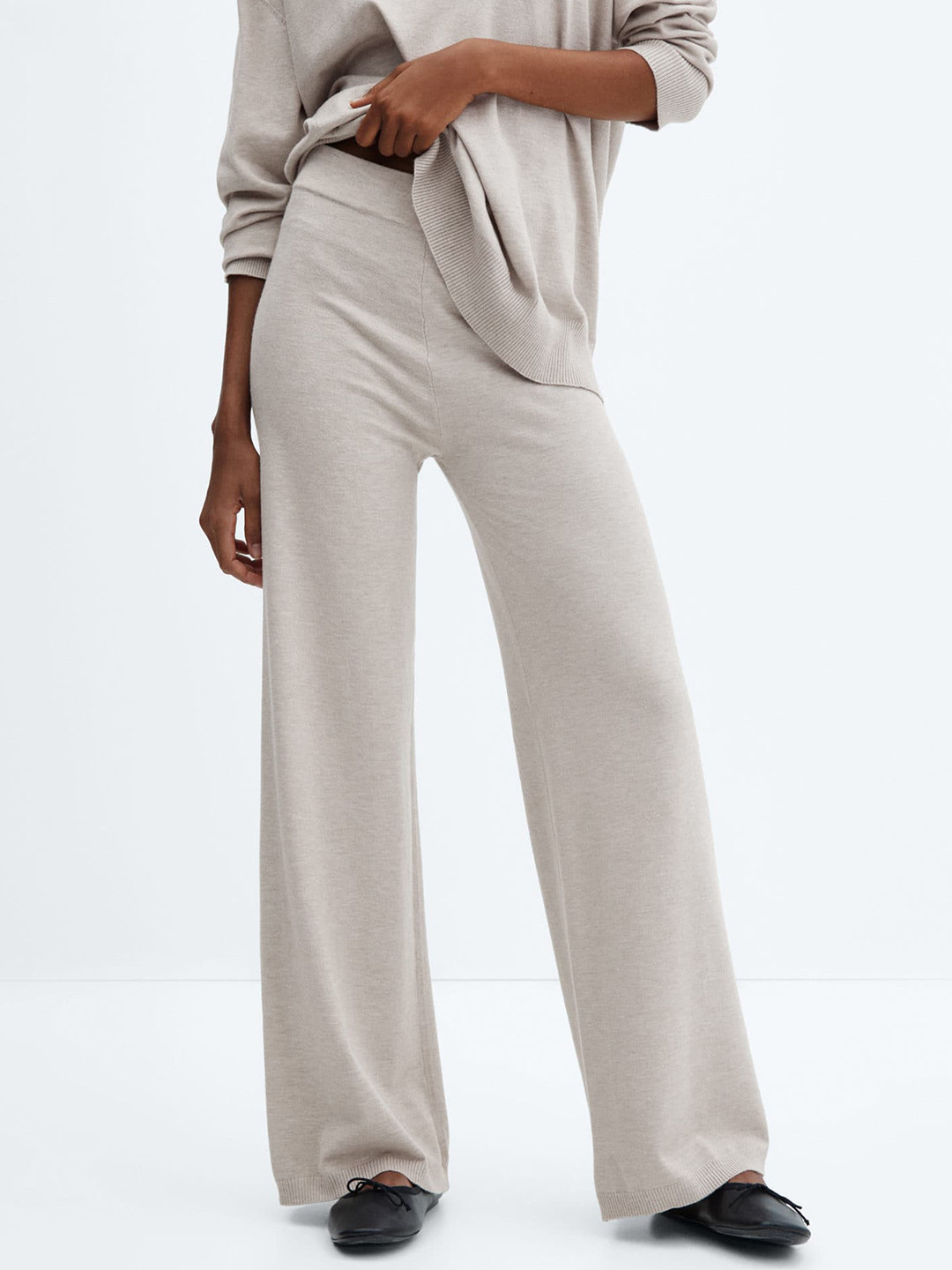 MANGO Women Knitted Wide Leg Regular Fit Trousers