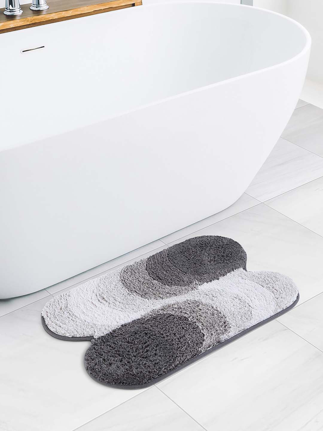 OBSESSIONS Grey & White Geometric 2200 GSM Cotton Anti-Skid Bath Rugs