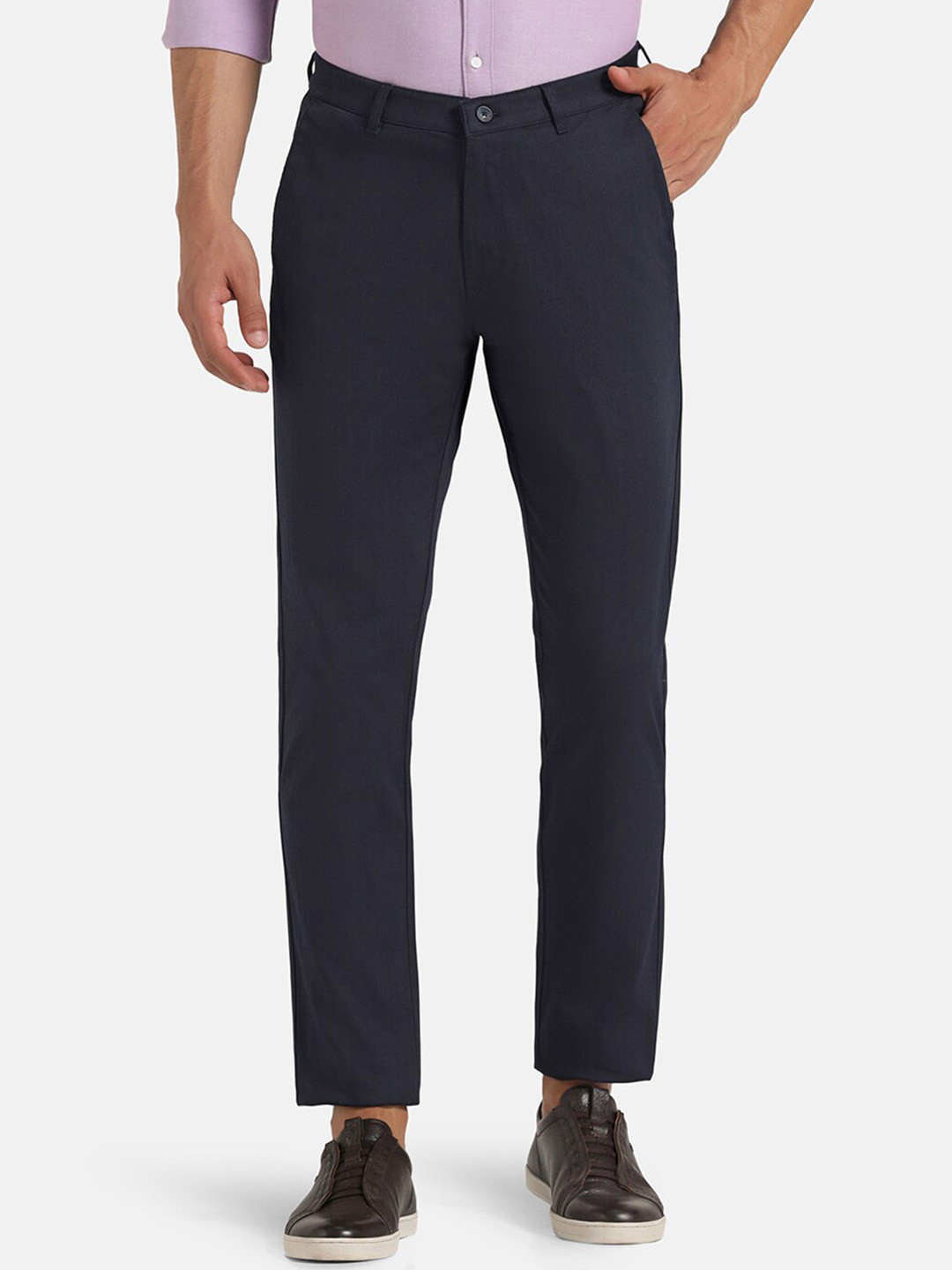 Blackberrys Men Slim Fit Mid-Rise Easy Wash Chinos Trousers