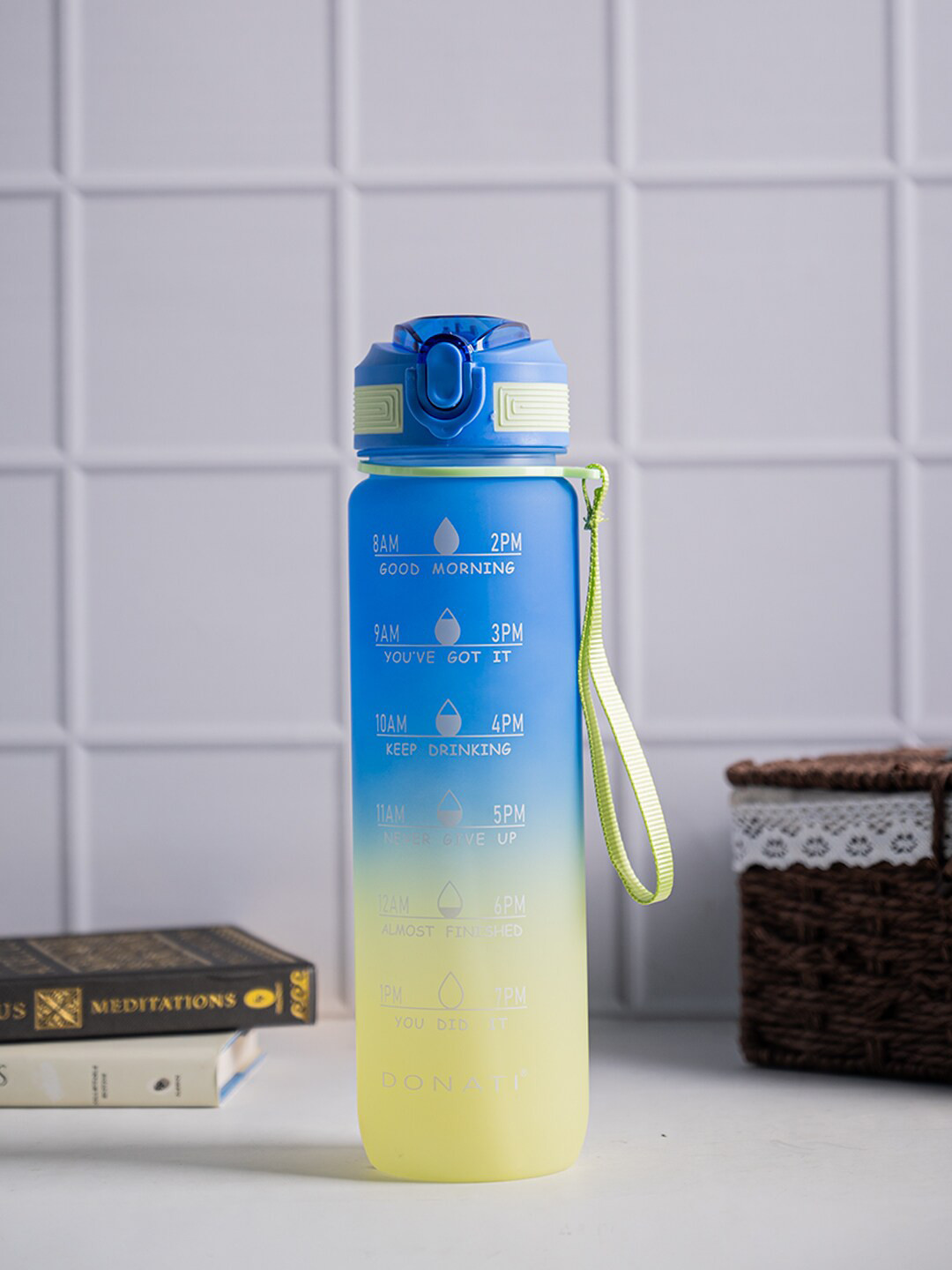 MARKET99 Blue Colourblocked Plastic Flip Top Water Bottle - 500ml