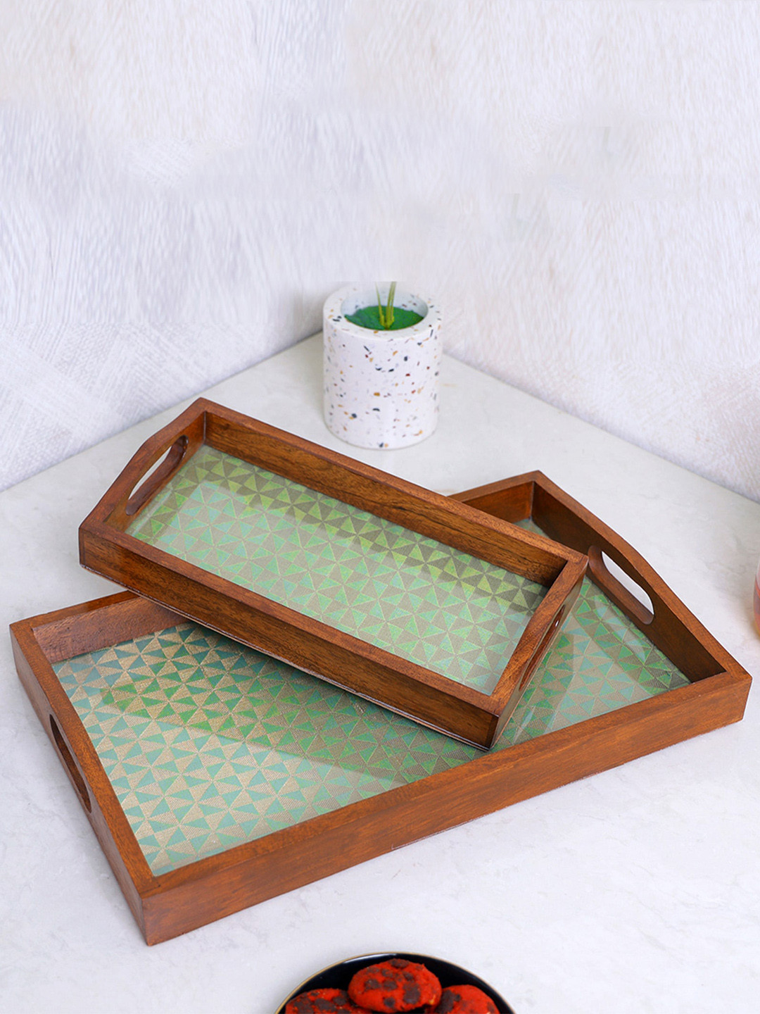 POSH-N-PLUSH Green 2 Pieces Self-Design Wooden Serving Trays
