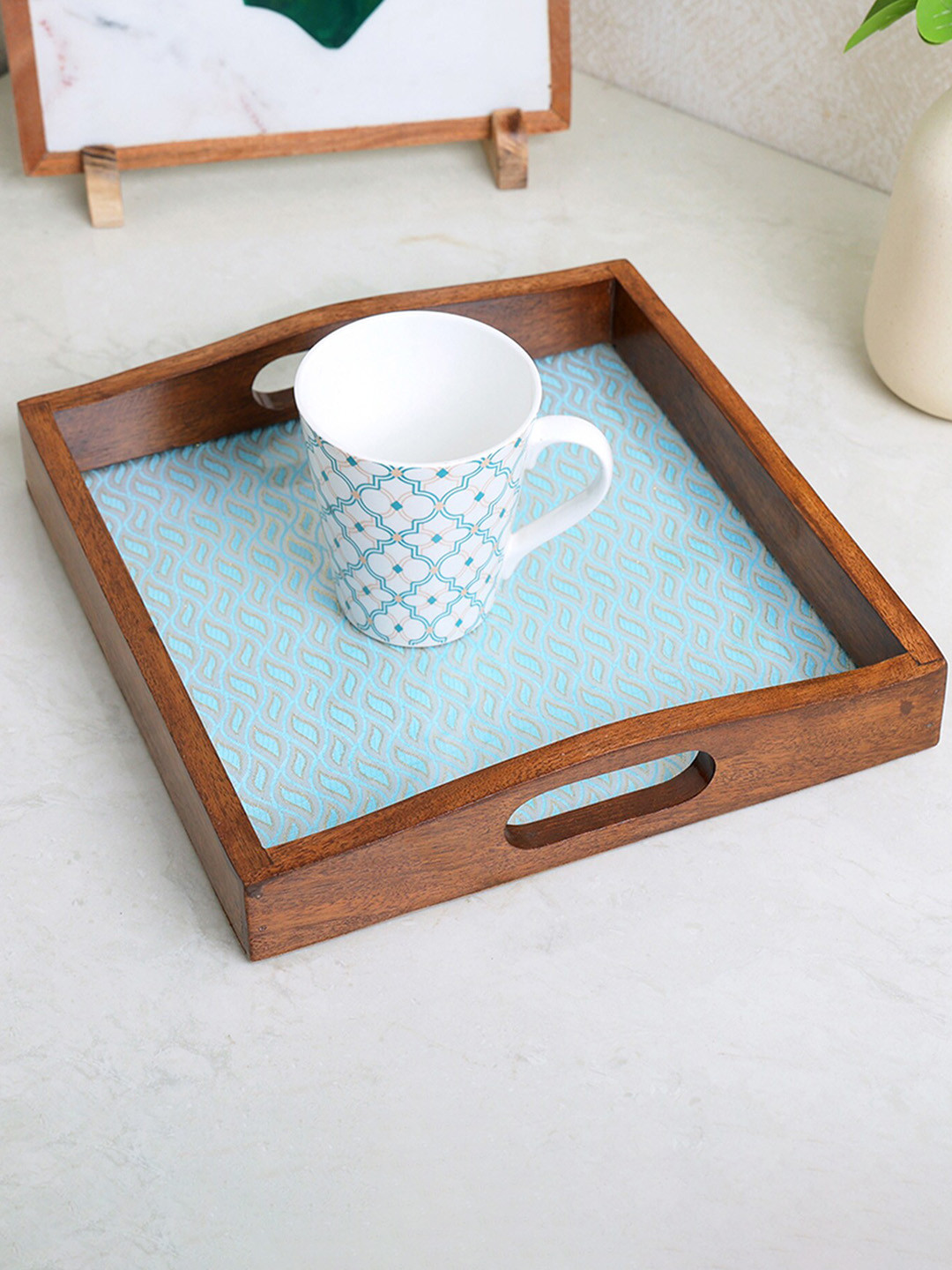 POSH-N-PLUSH Blue & Brown Printed Wood Tray