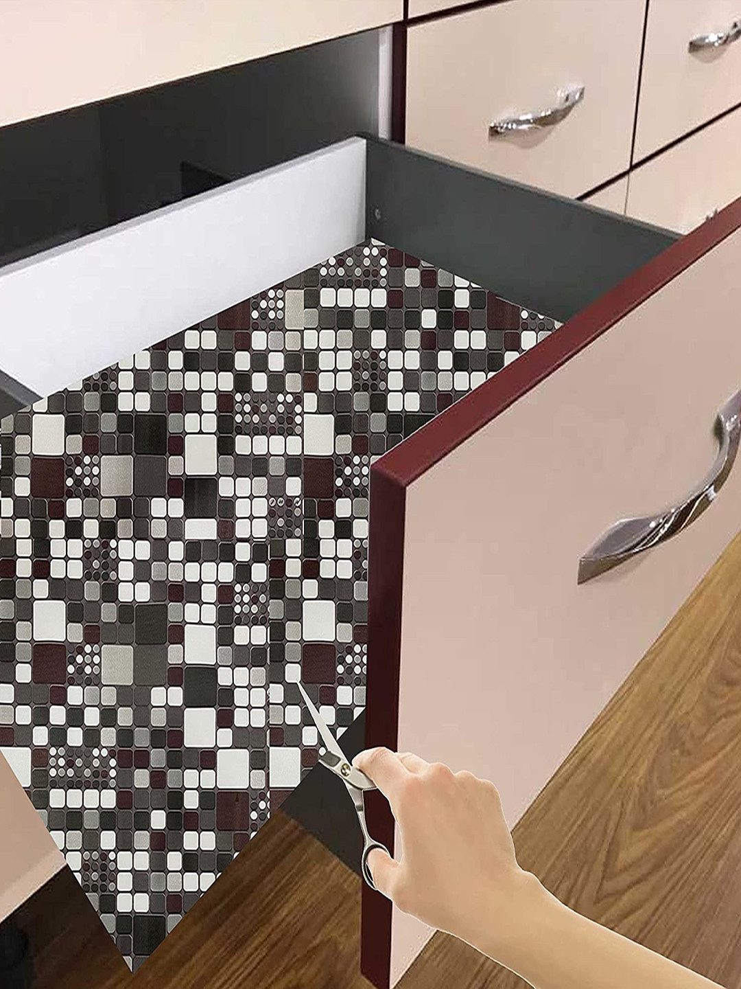 Dakshya Industries Grey & Cream-Coloured Printed Shelf Liner