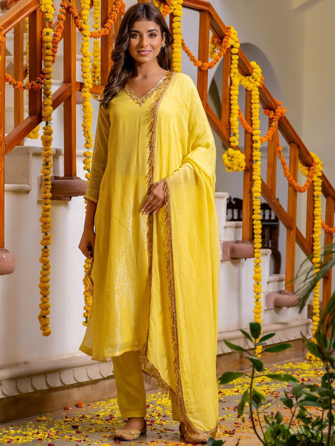 HOUSE OF JAMOTI Beads & Stones A-Line Kurta With Trousers & Dupatta