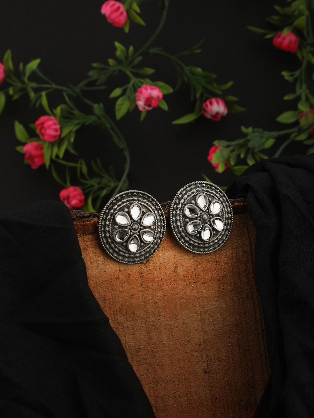 gaura pakhi Crystal-Studded Classic Ethnic Studs Earrings
