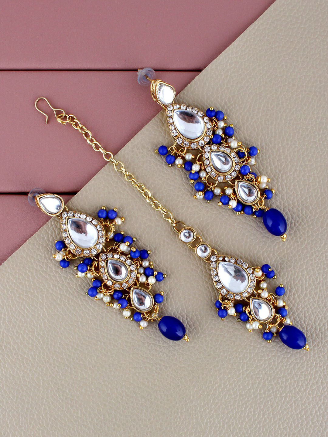 LUCKY JEWELLERY Gold-Plated Leaf Shaped Maang Tika And Earrings