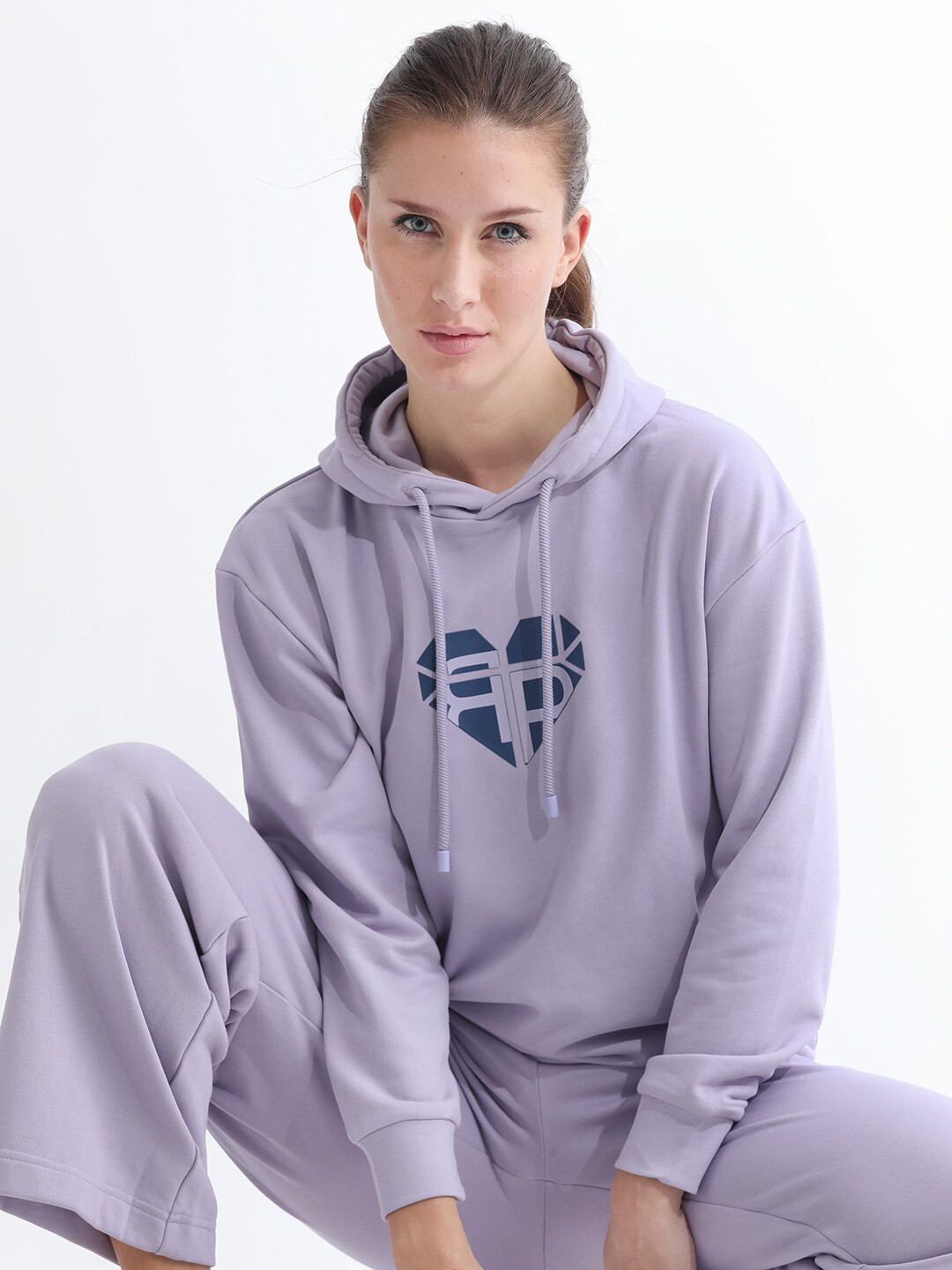 ARTICALE Graphic Prined Hooded Cotton Sweatshirt