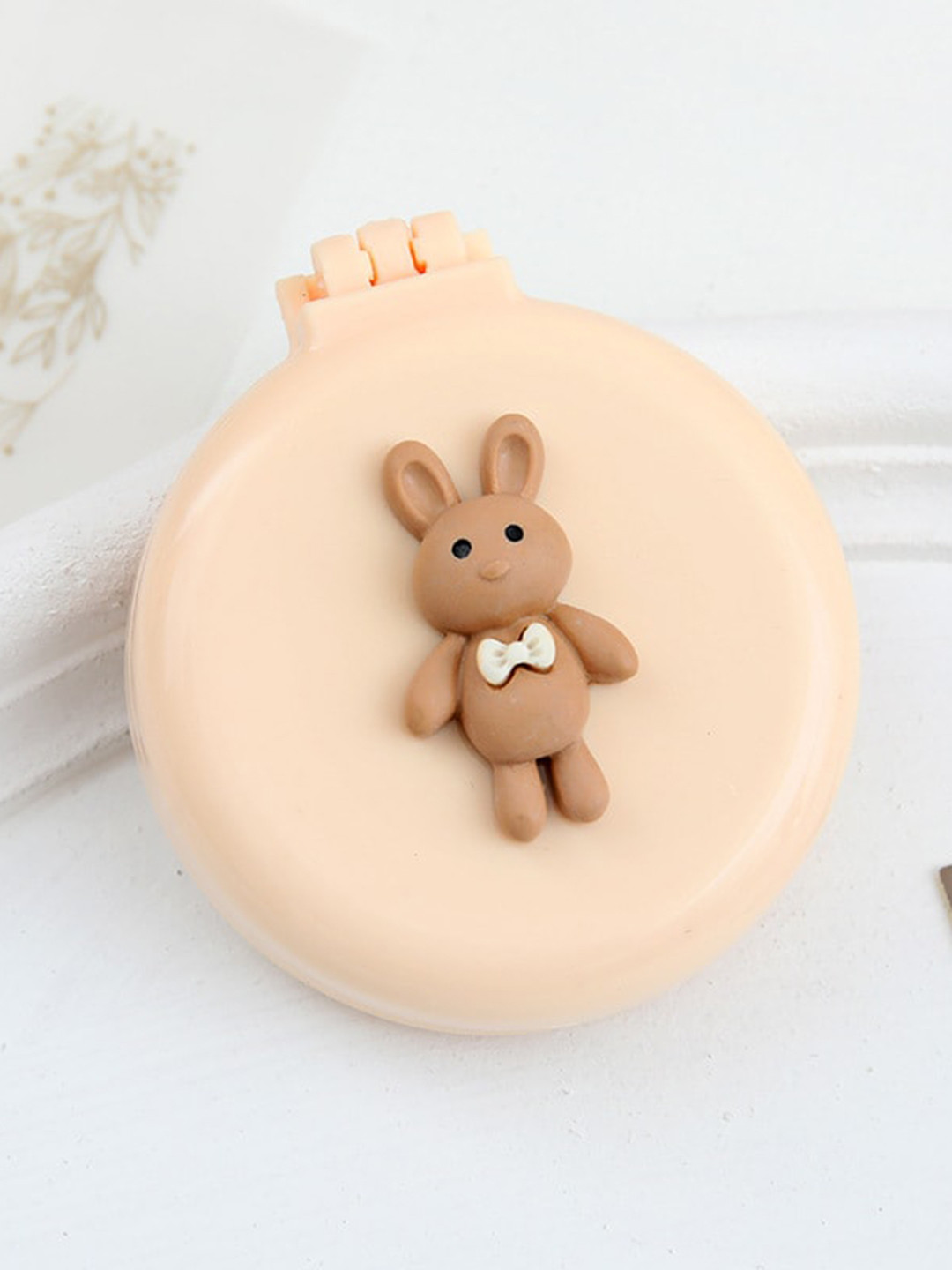 Alexvyan Rabbit Mini Hair Comb With Makeup Mirror