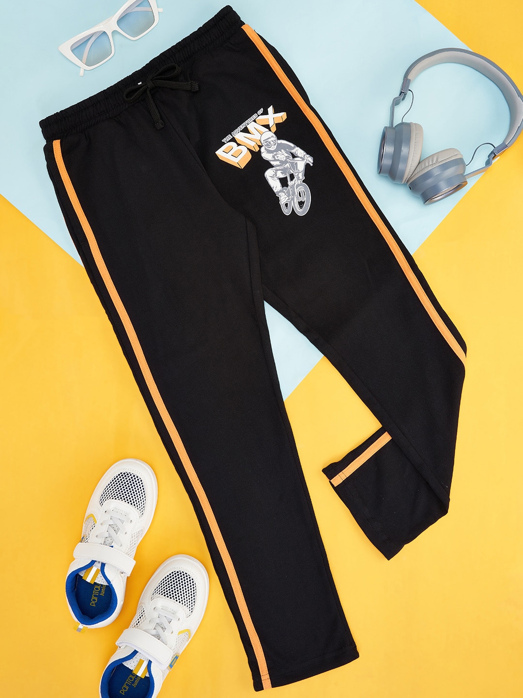 Pantaloons Junior Girls Graphic Printed Black Track Pants