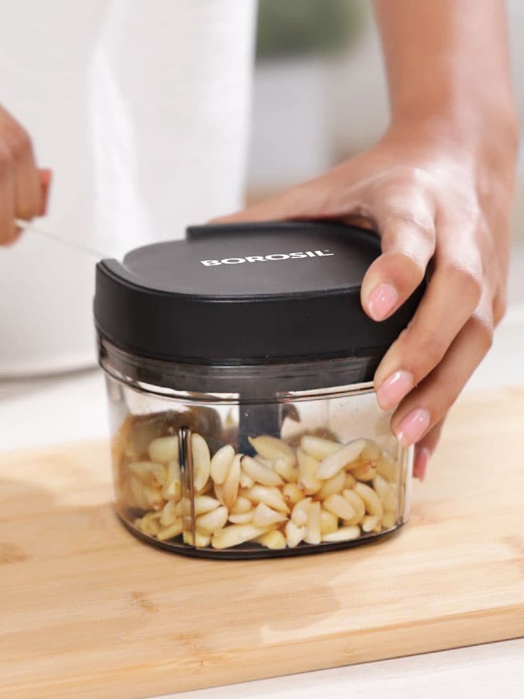 BOROSIL Eazypull Black Pull Chopper With Durable String 3 Blades 600ml