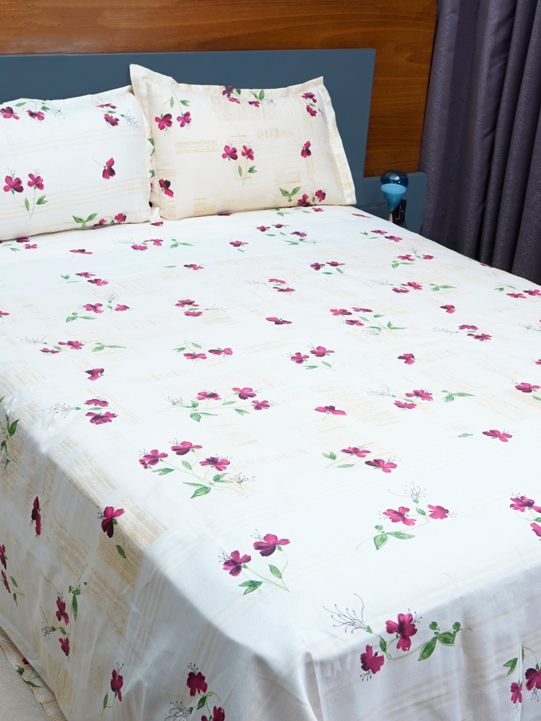 inizio Cream Floral Cotton 240 TC King Fine Bedsheet with 2 Pillow Covers-108 x 108 inches