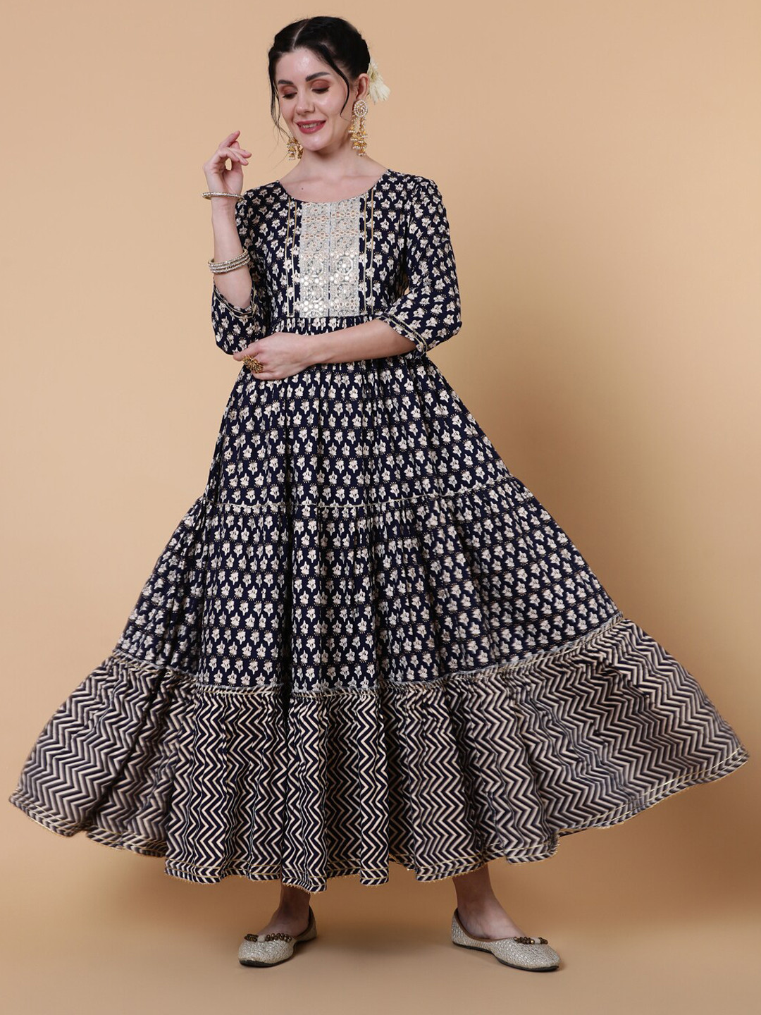 KIMAYRA Floral Printed Anarkali Kurta