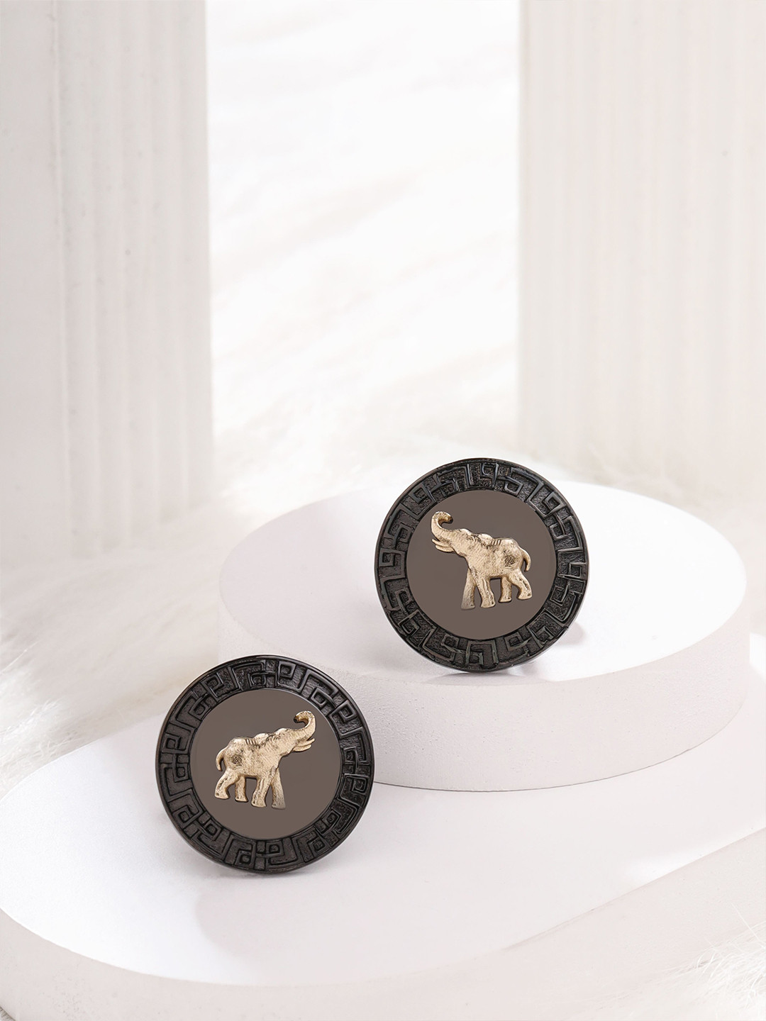 COSA NOSTRAA Round Elephant Cufflinks
