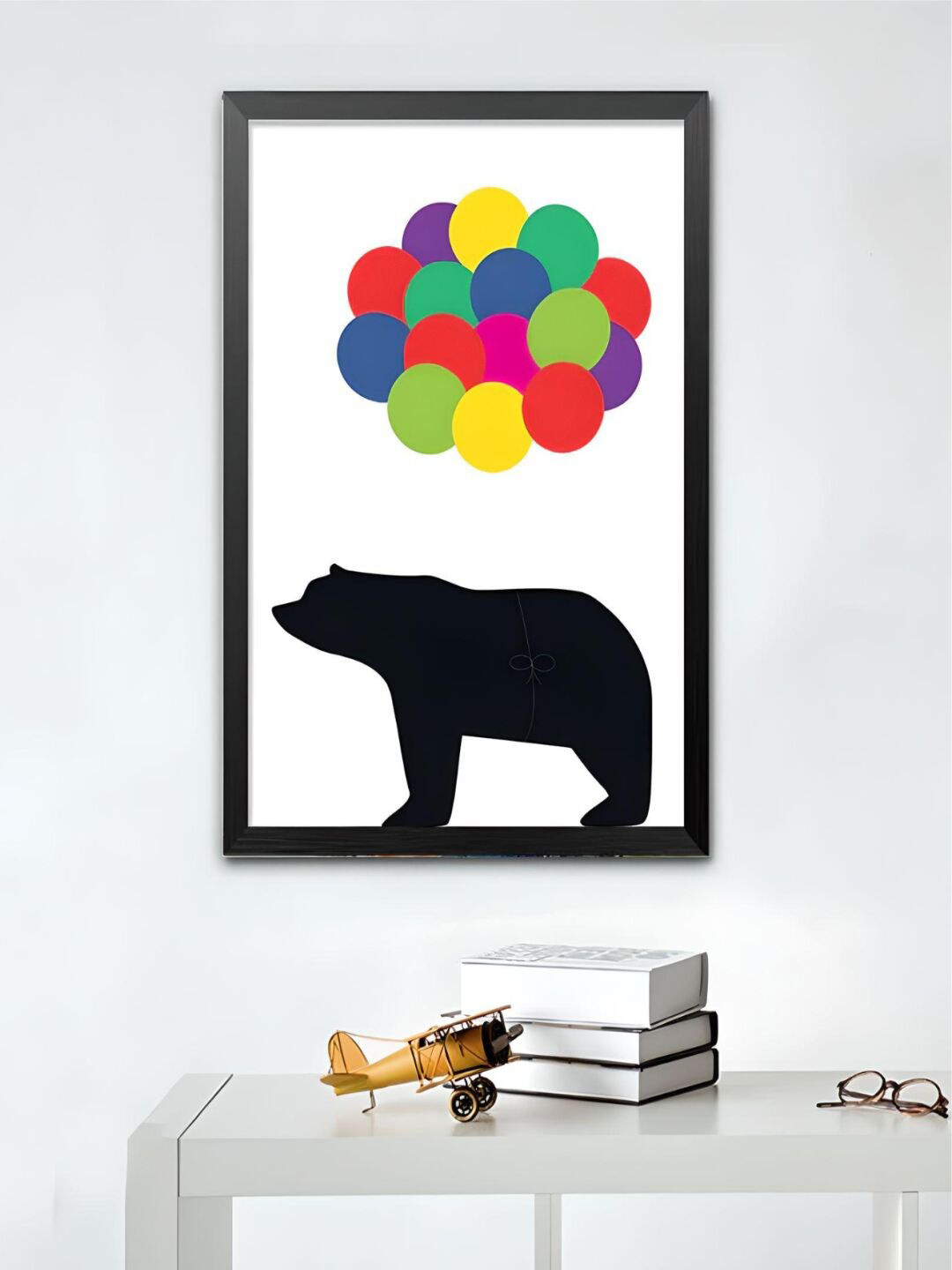 THE HANDMADE FLAIR White Family of Bears Printed Framed Canvas Wall Art