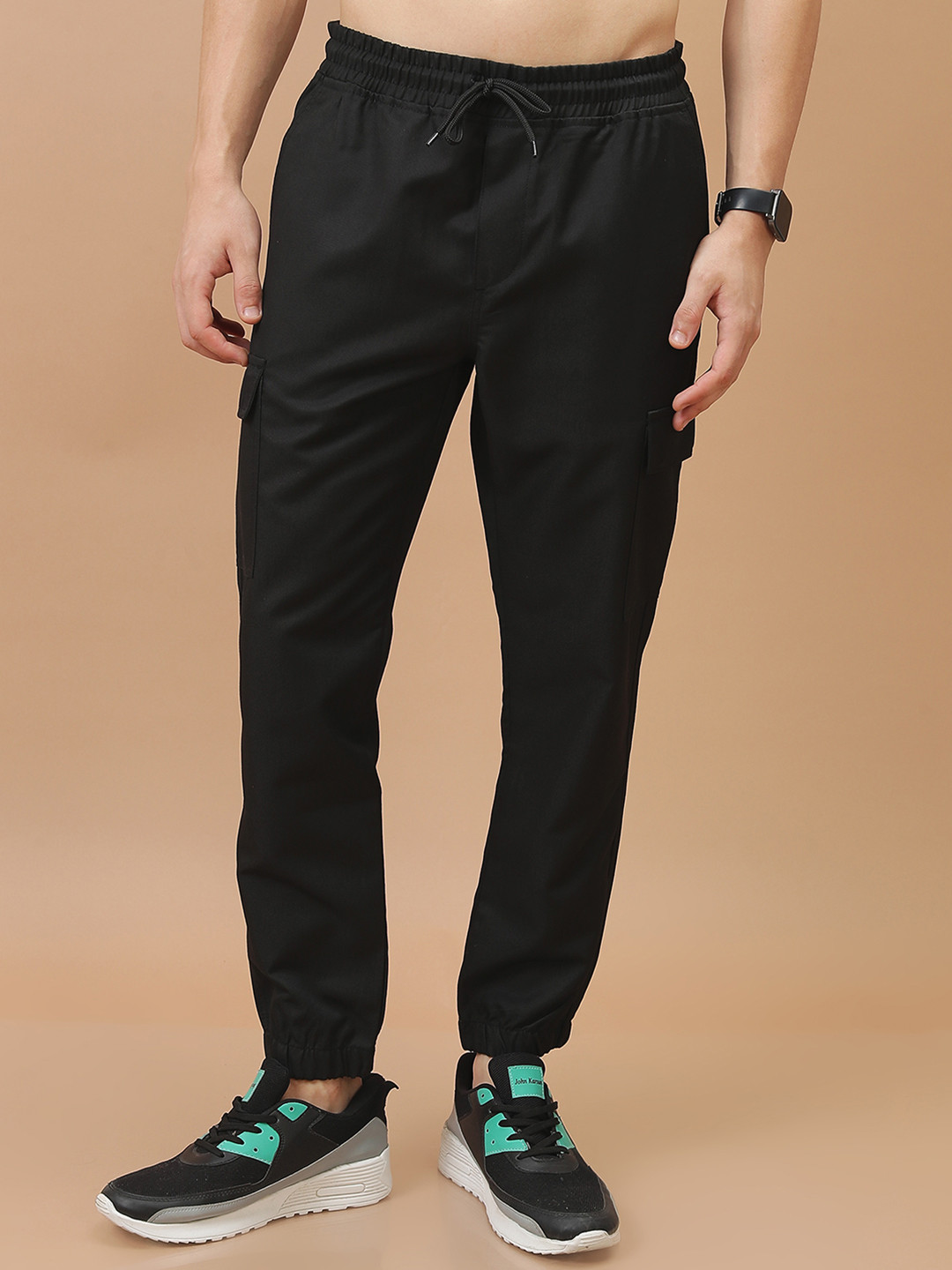 HIGHLANDER Men Regular Fit Plain Cargo Jogger Trousers
