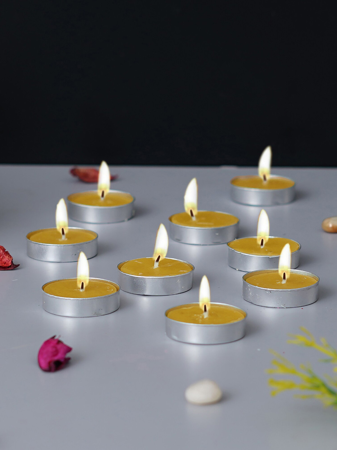 Artisyn 10Pcs Scented 1 Wick Lemon Solid Round Regular Tea Light Candles