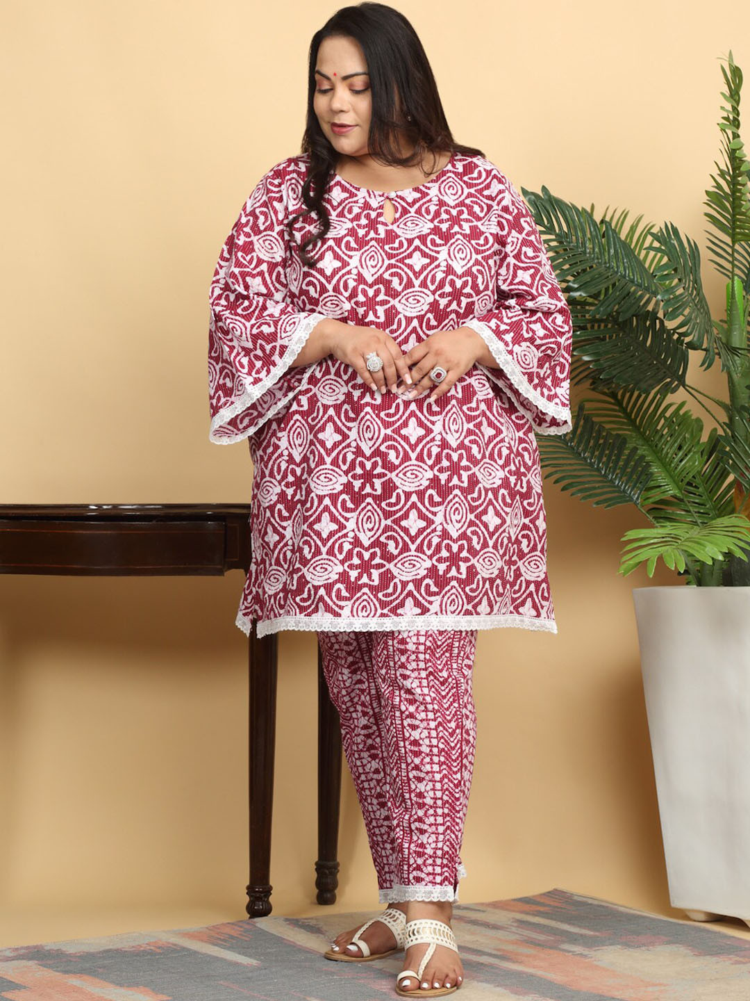 sindrellastorie Plus Size Ethnic Motifs Printed Pure Cotton A-line Kurta with Trousers