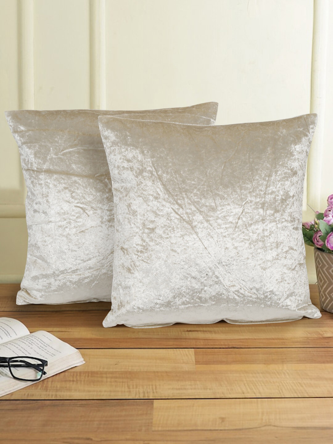 eyda Cream 2 Pieces Velvet Square Cushion Covers