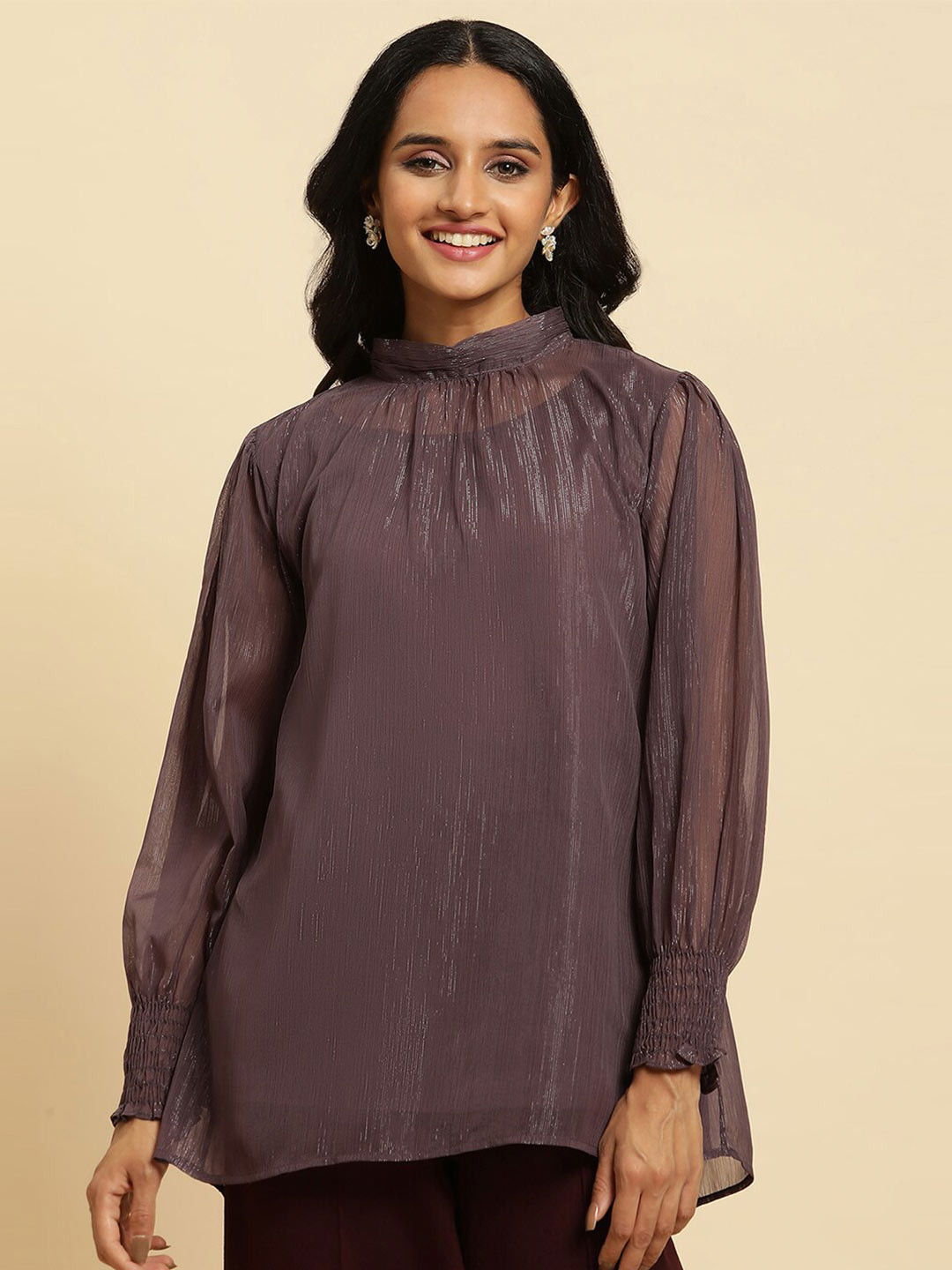 W High Neck Regular Top