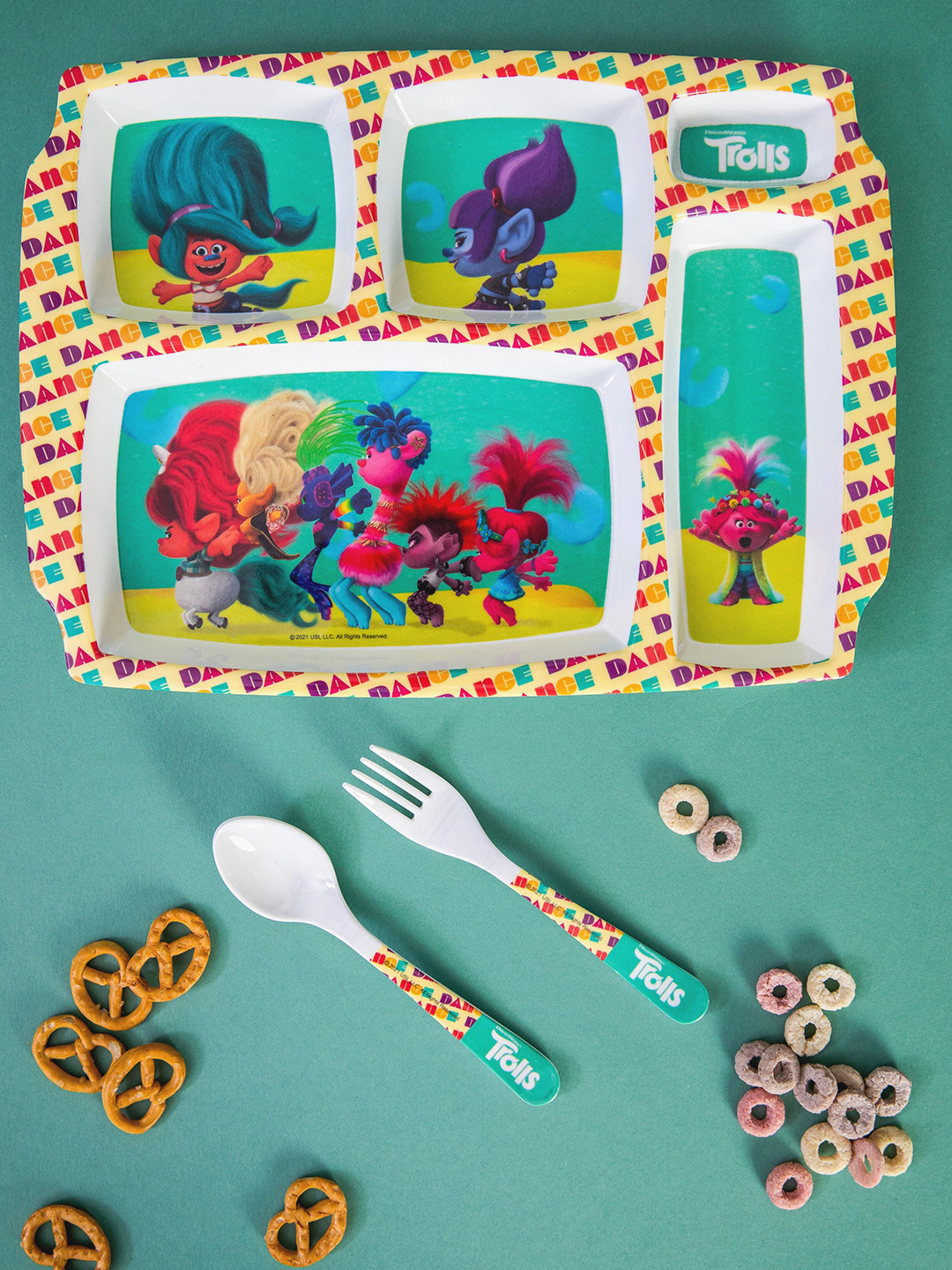 Servewell Trolls White Cartoon Characters Melamine Dishwasher Safe 3 Piece Dinner Set