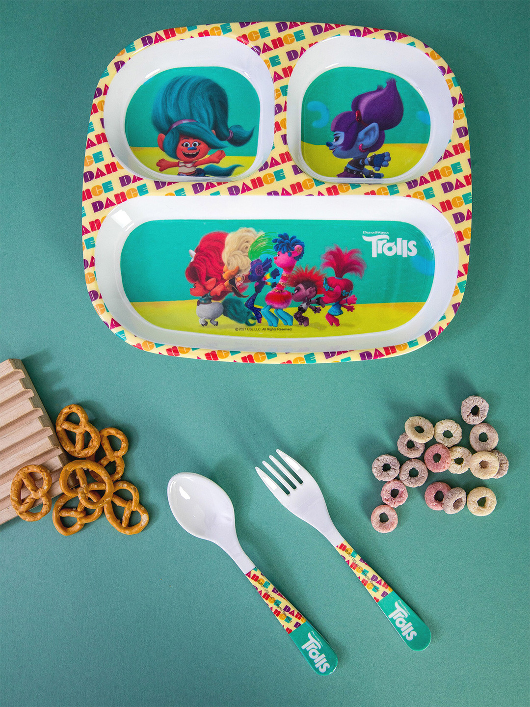 Servewell Trolls White Cartoon Characters Melamine Dishwasher Safe 3 Piece Dinner Set