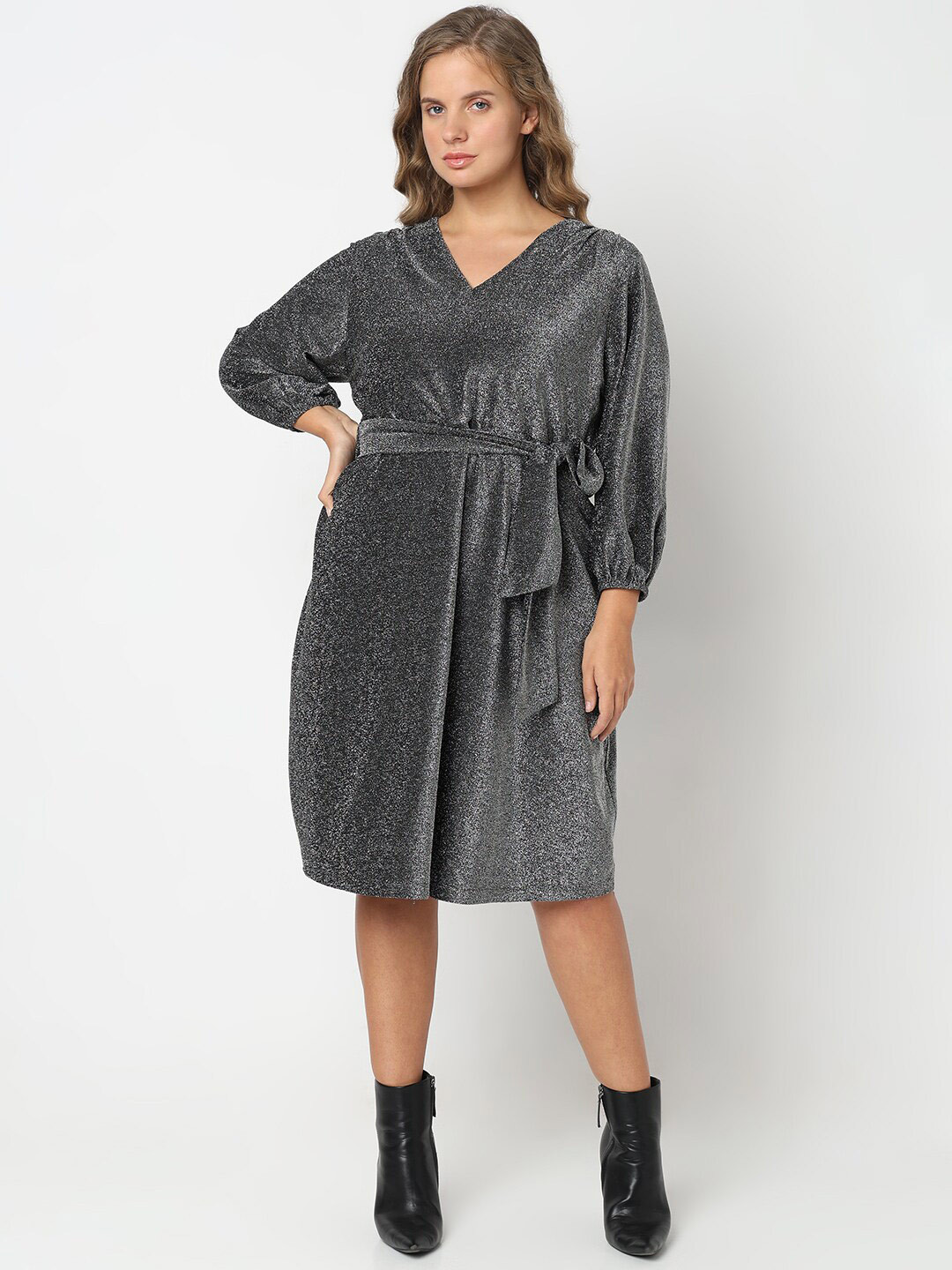 VERO MODA CURVE Shimmered V-Neck Belted Sheath Dress