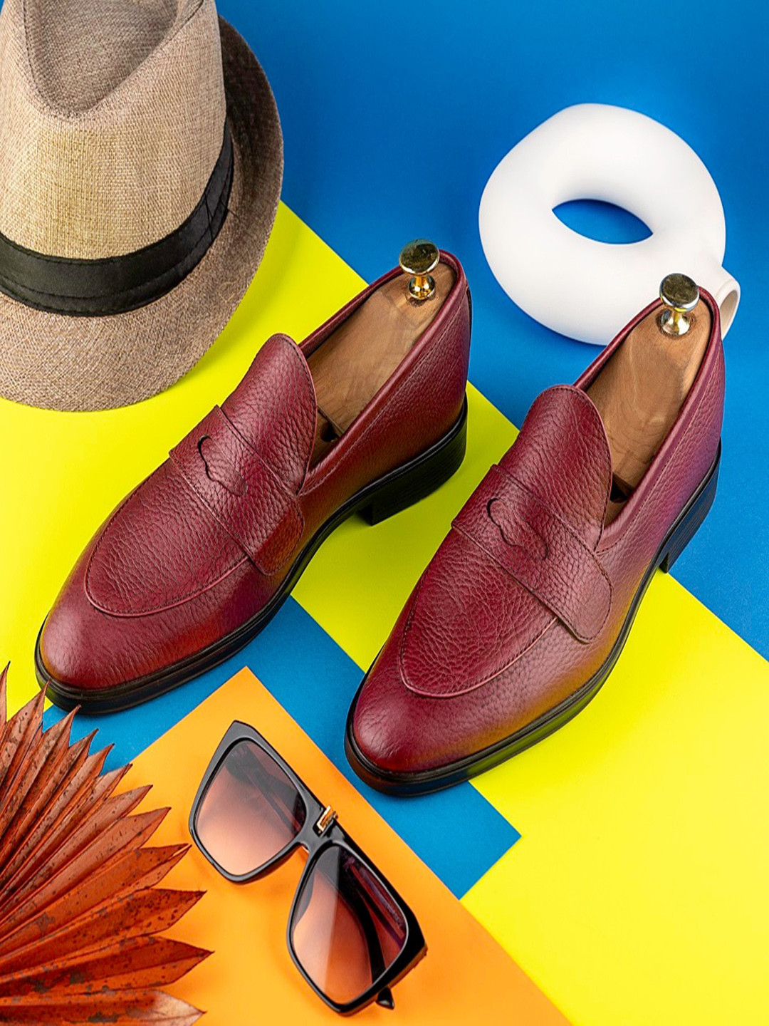 GRIFFIN Men Textured Leather Latex Lined Loafers