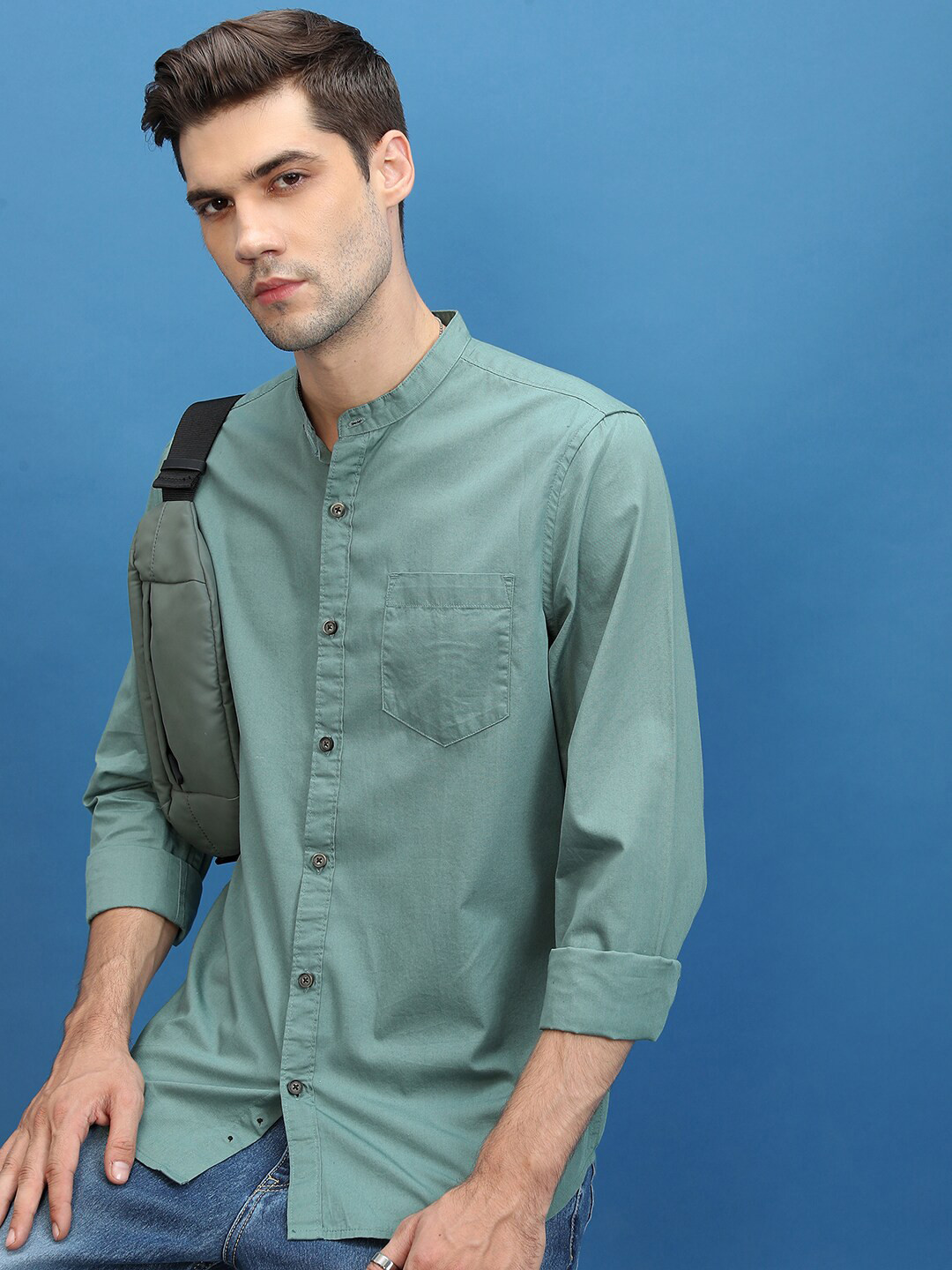 HIGHLANDER Sea Green Slim Fit Mandarin Collar Opaque Cotton Casual Shirt