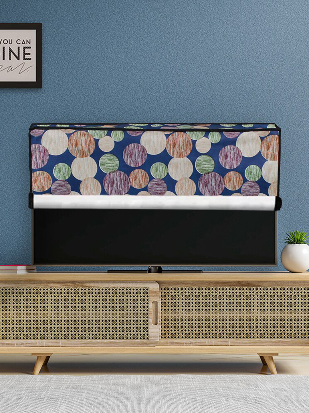 DREAM CARE Transparent & Printed Flap Waterproof LED TV Protector - 32 Inch