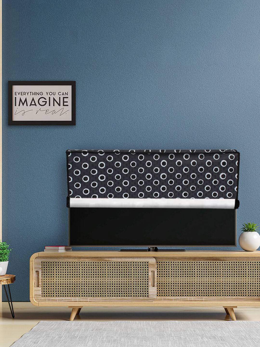 DREAM CARE Black & White Transparent & Printed Flap 42 Inch Waterproof LED TV Protector