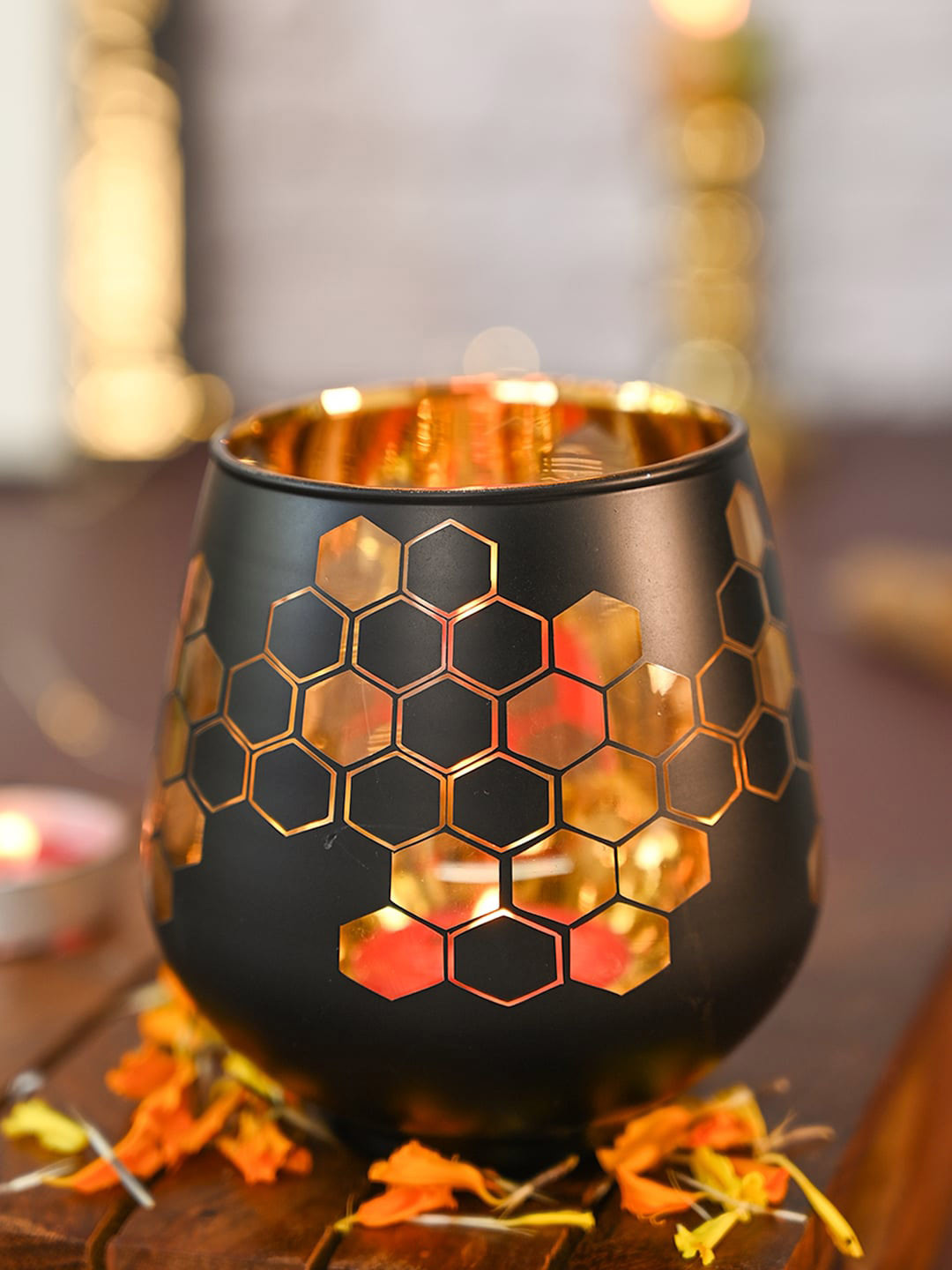 MARKET99 Black & Gold Toned 2 Pieces Printed Glass T-Lite Holders