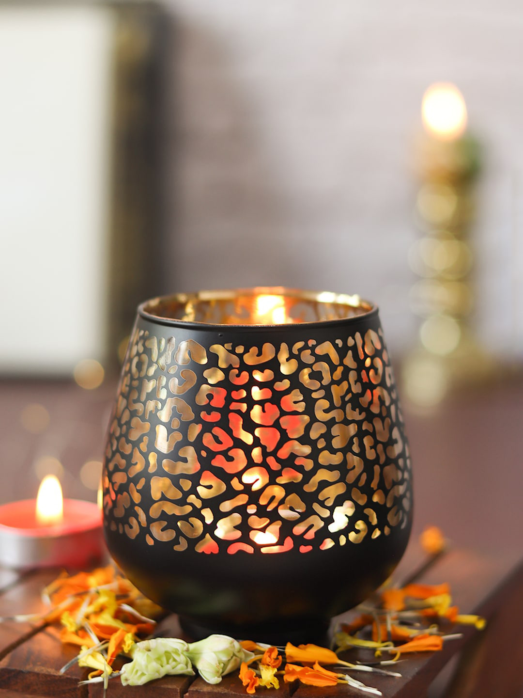 MARKET99 Black 2 Pieces Glass T-Light Candle Holders