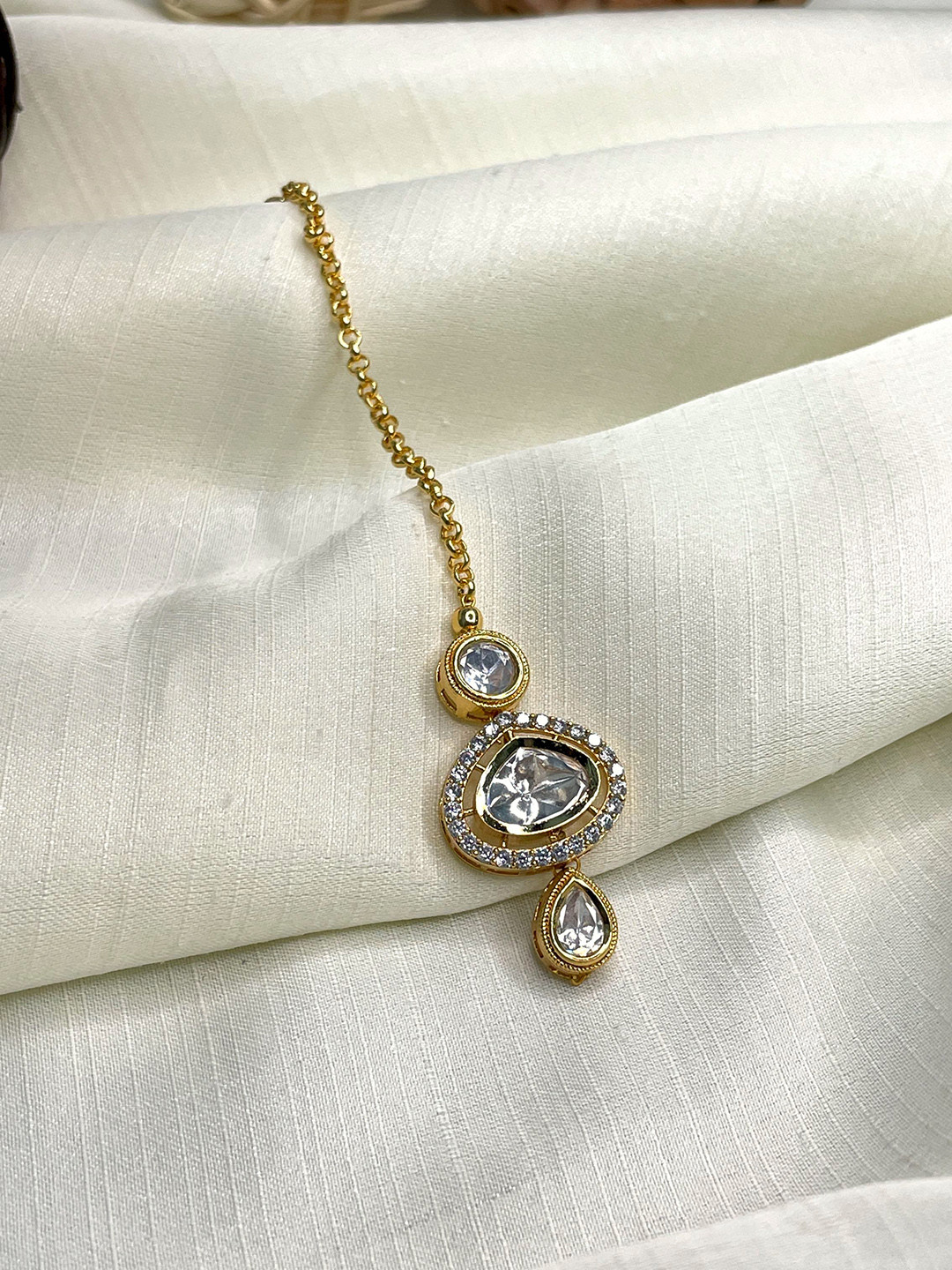 ABDESIGNS Gold-Plated Kundan-Studded Maang Tikka