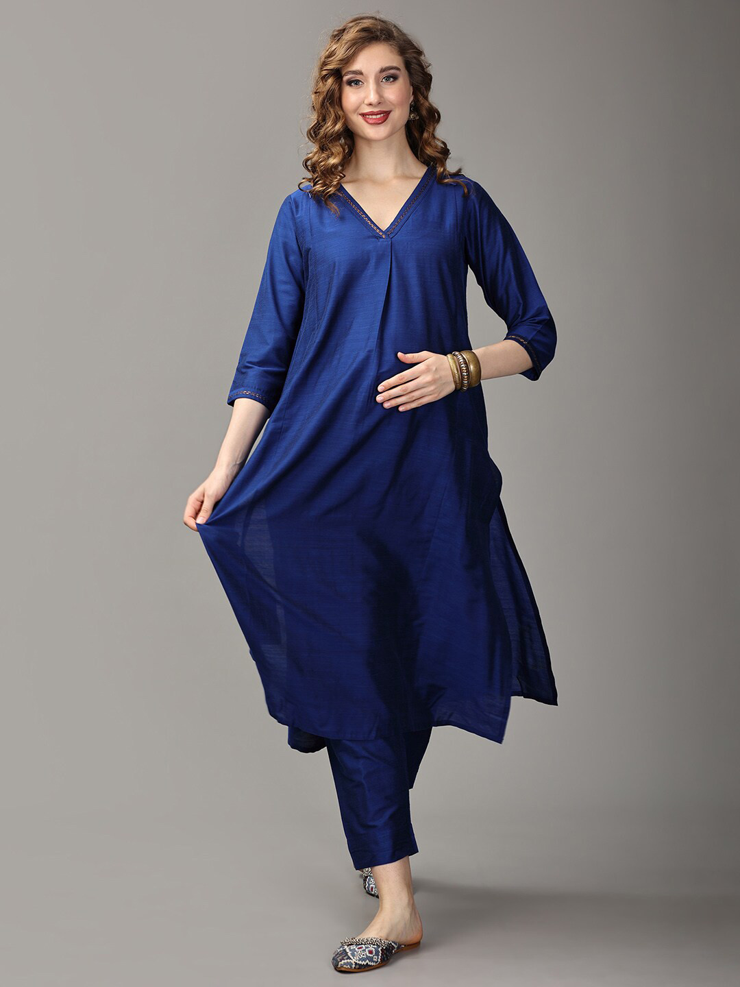 The Mom Store V-Neck Blue Maternity A-Line Kurta with Trousers