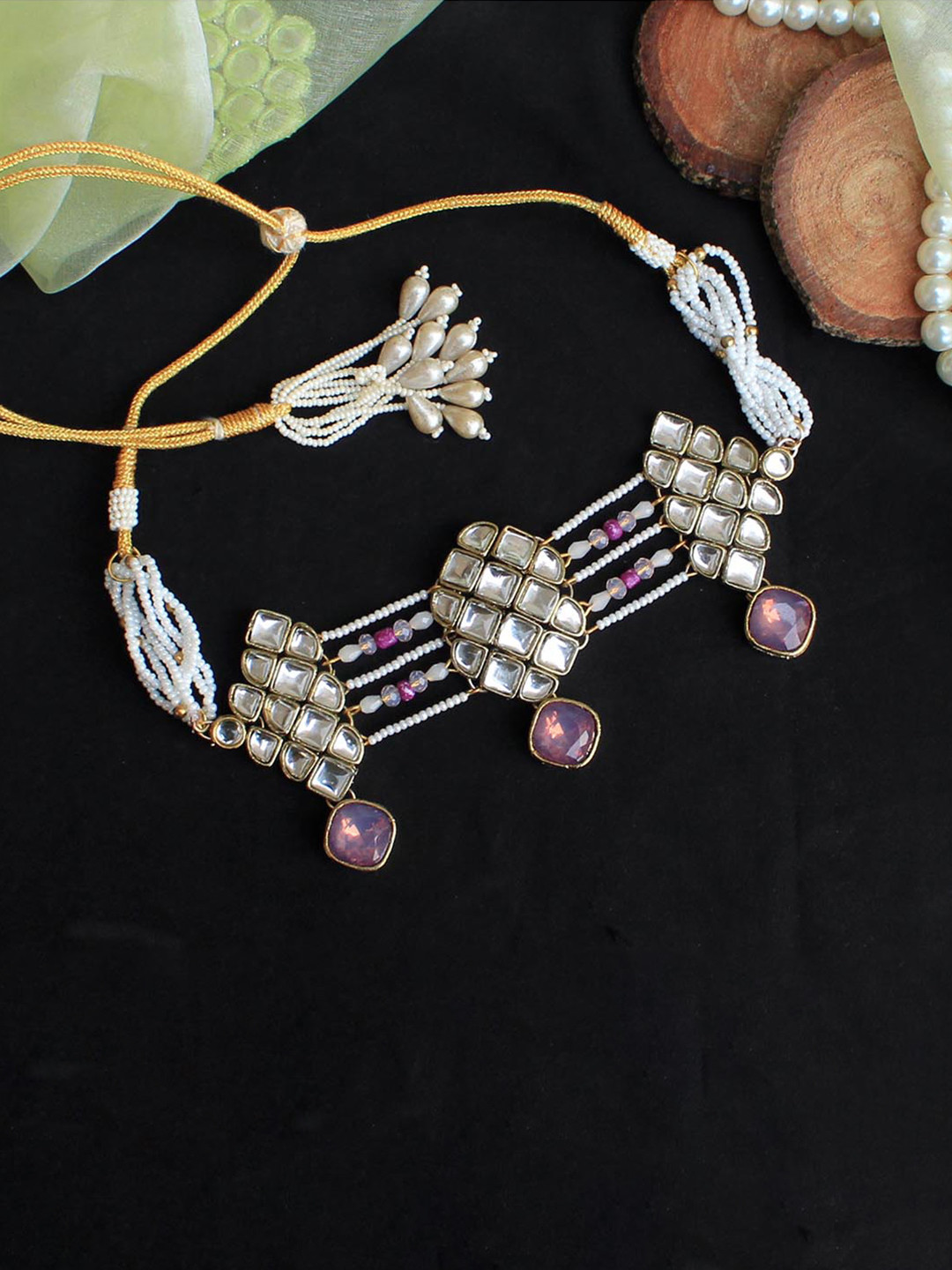 BeAbhika Kundan Studded Beaded Choker Jewellery Set