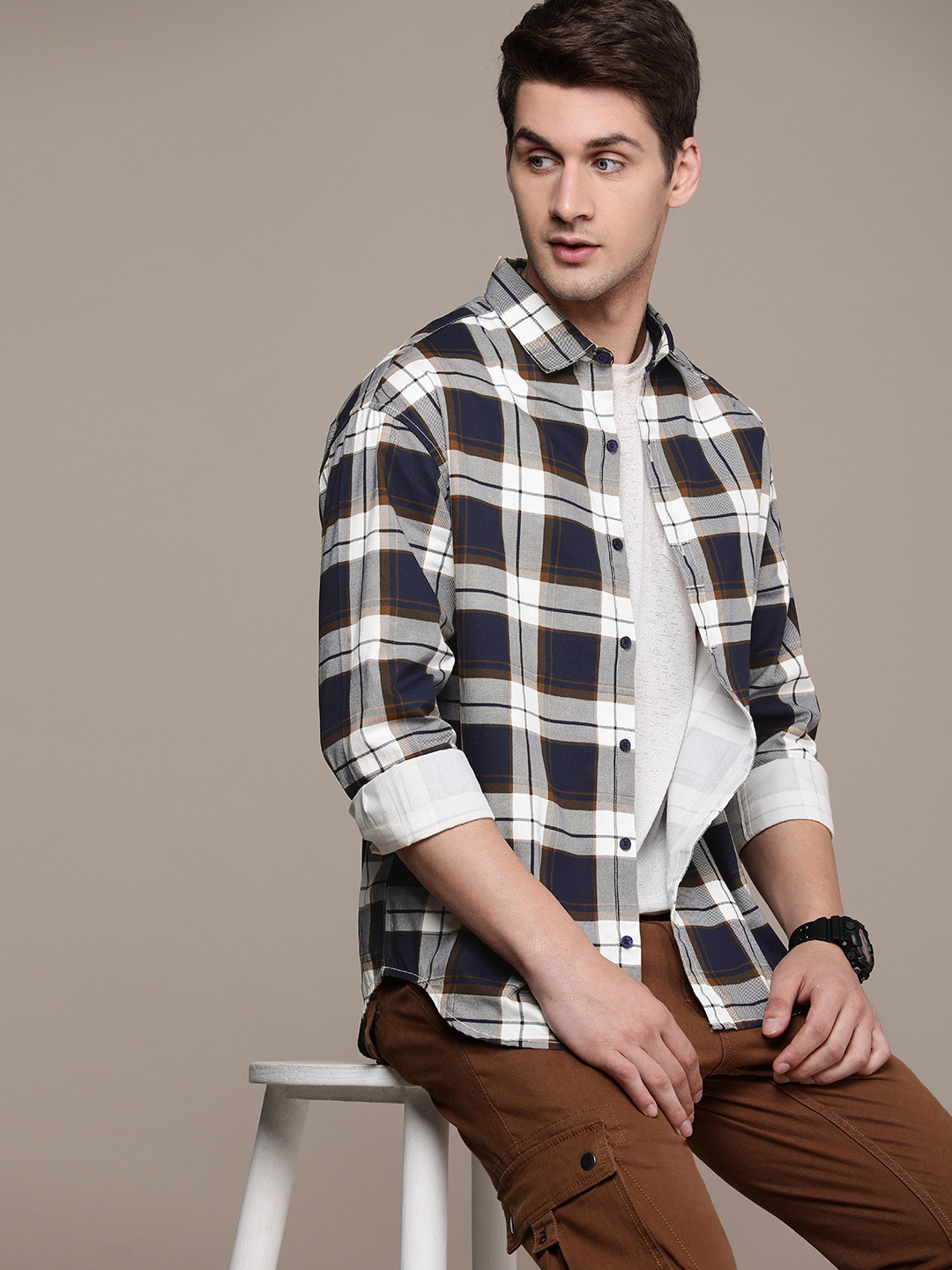 WROGN Men  Cotton Boxy Tartan Checks Casual Shirt