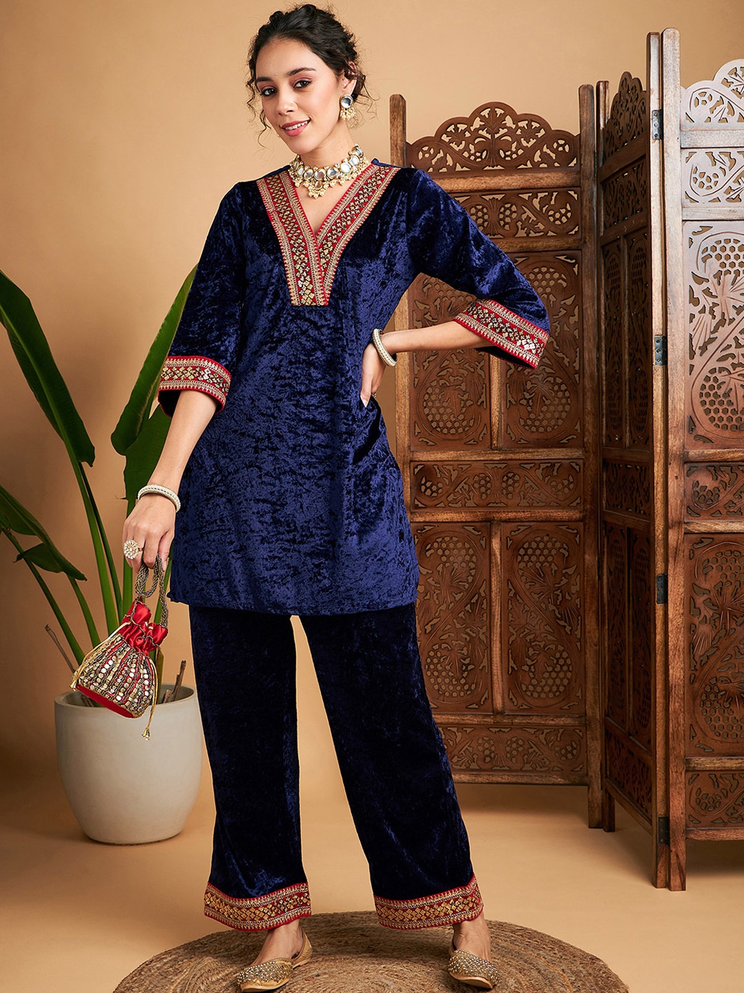 Shae By SASSAFRAS Ethnic Motifs V Neck Regular Thread Work Velvet Kurti With Trousers - Kurta Sets for Women 25543968 | Myntra
