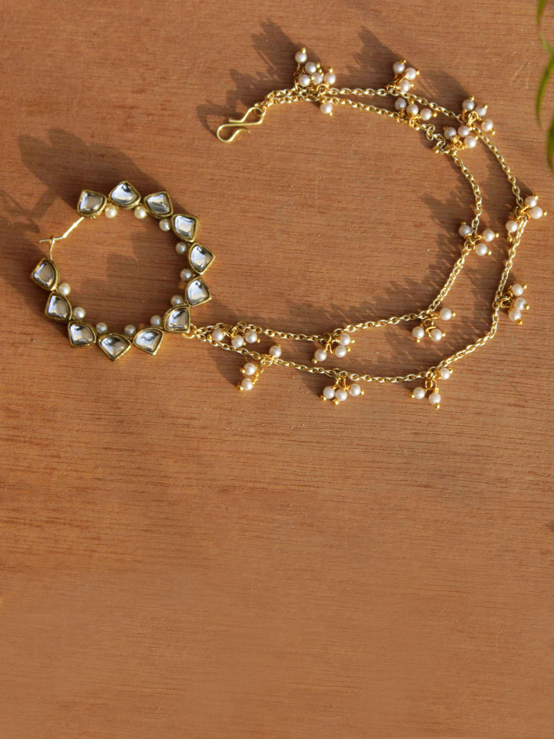 BeAbhika Kundan Stone Studded Nosepin With Bead Extension