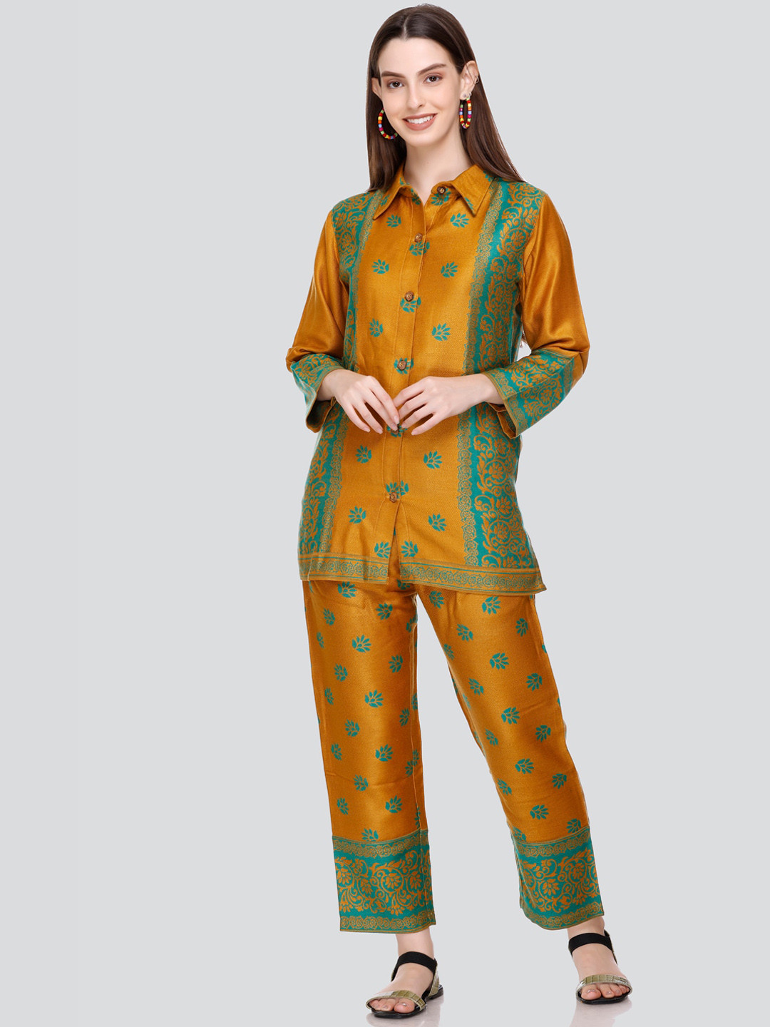 HOUSE OF KIRNA'S WITH LOGO OF HOK Ethnic Motifs Woven Design Acrylic Co-Ords