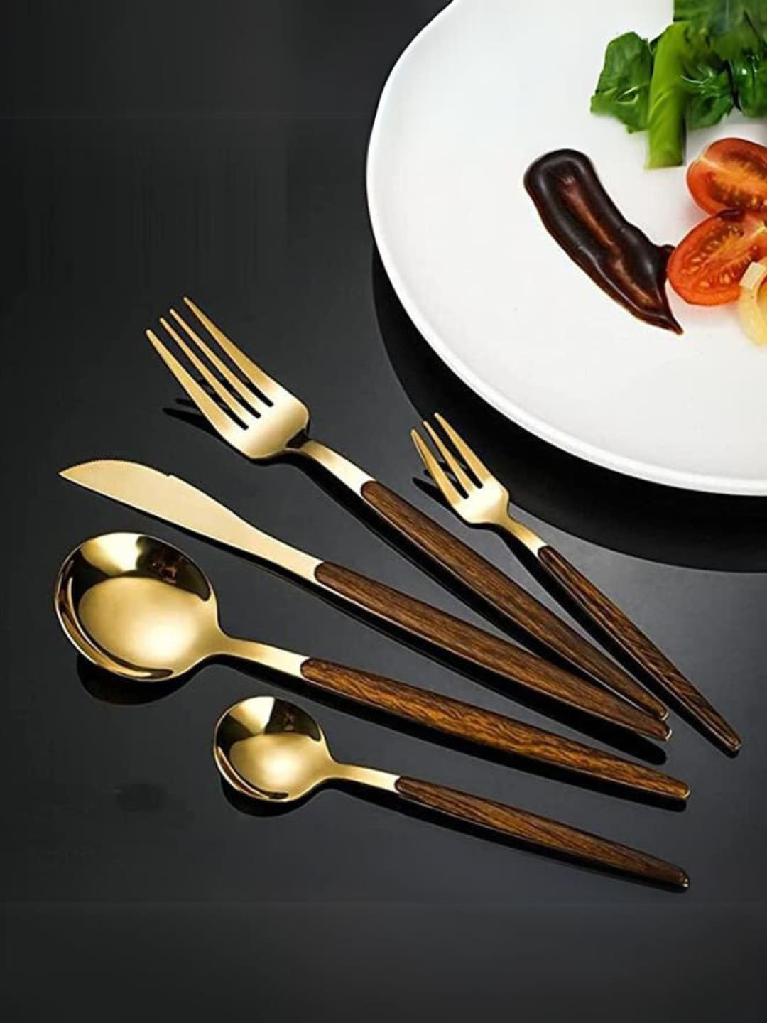 YELONA Gold Toned & Brown 5 Pieces Cutlery With Wooden Handle
