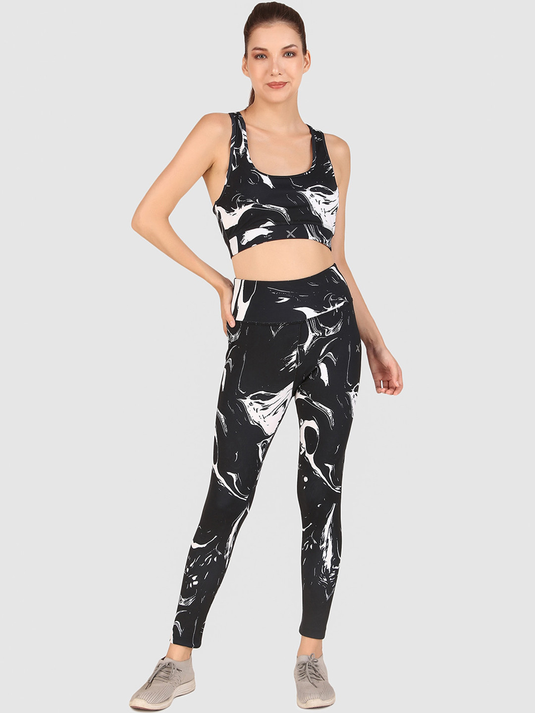 HRX by Hrithik Roshan Abstract Printed Fitted Crop Top & Tights