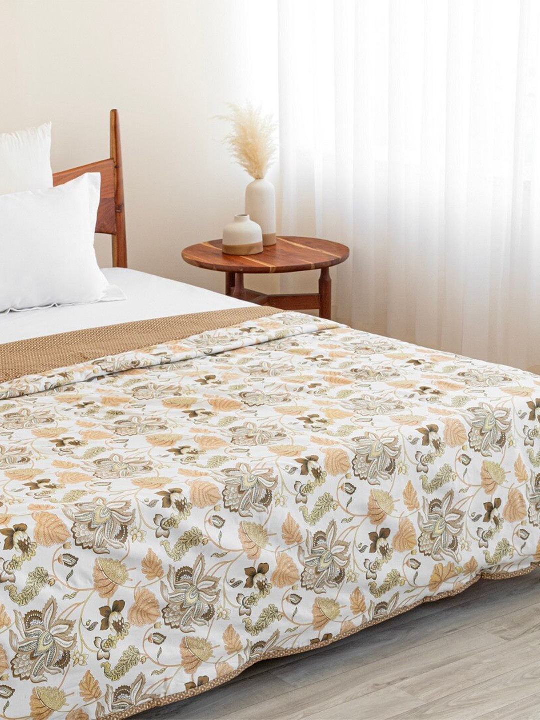HOMEMONDE White & Beige Floral Pure Cotton AC Room 150 GSM Reversible Single Bed Printed Dohar