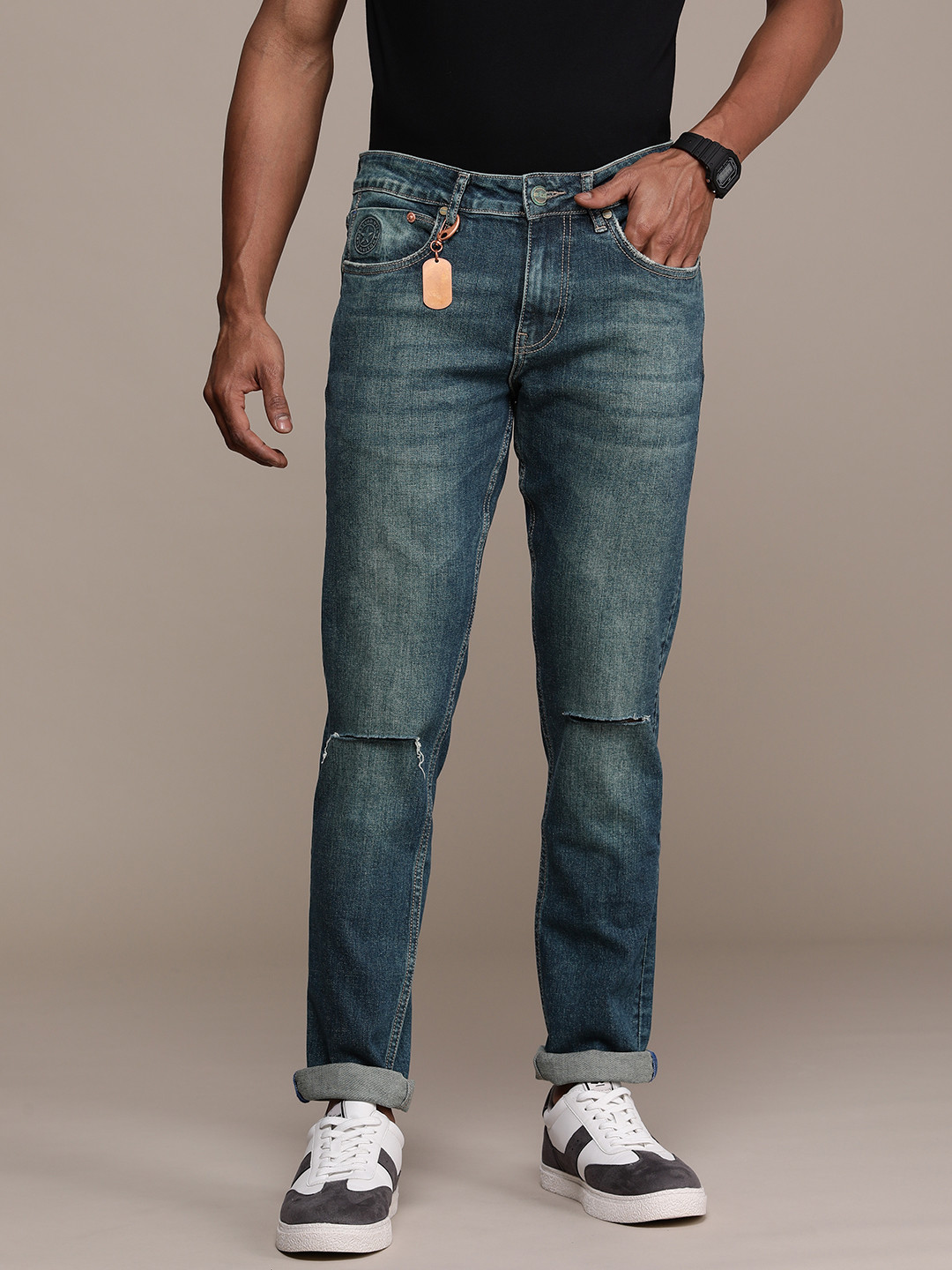 FORCE IX Men Slim Fit Slash Knee Heavy Fade Stretchable Jeans