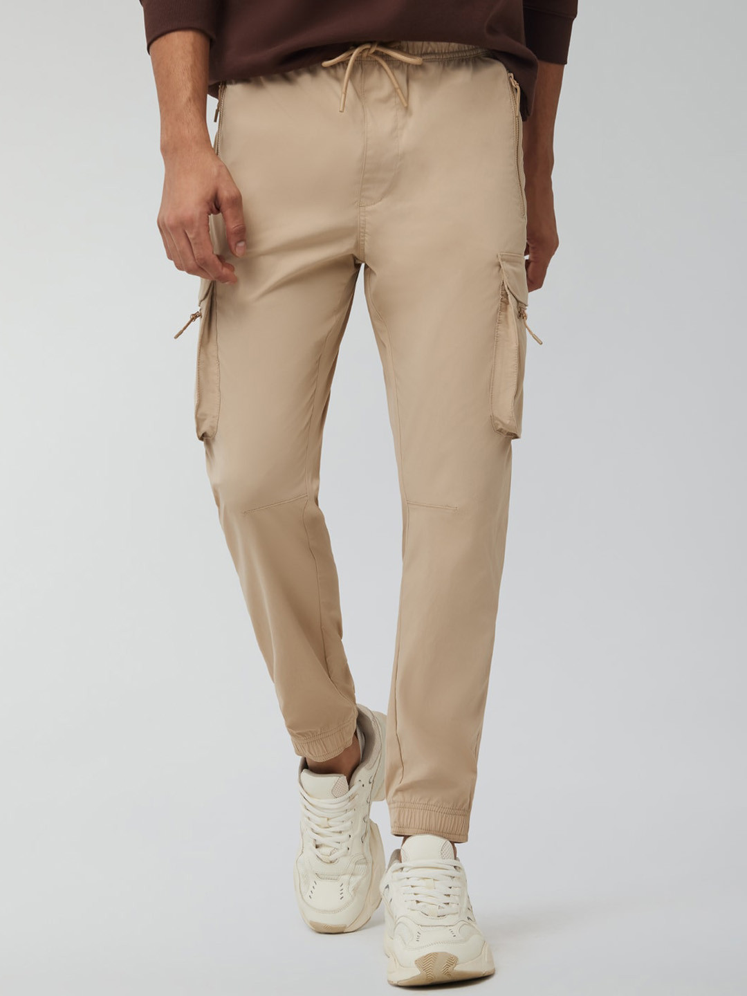 XYXX Men Skinny Fit Solid Biscuit Brown Cargo Joggers