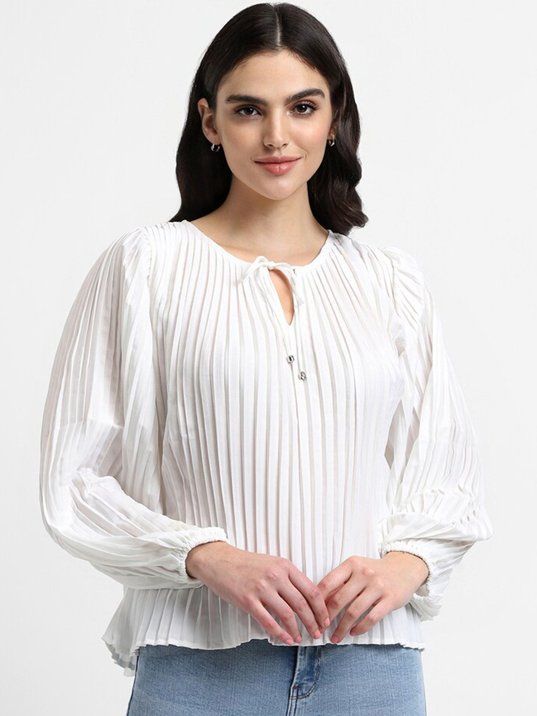 FOREVER 21 Tie-Up Neck Puff Sleeve Regular Top