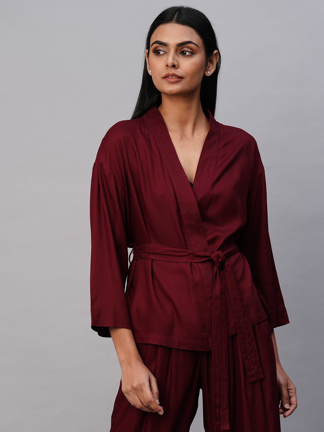 Chemistry Tie-Up Shrug